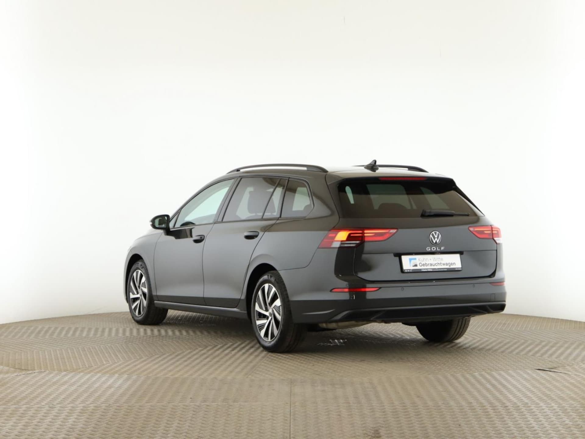 Volkswagen Golf Variant Life