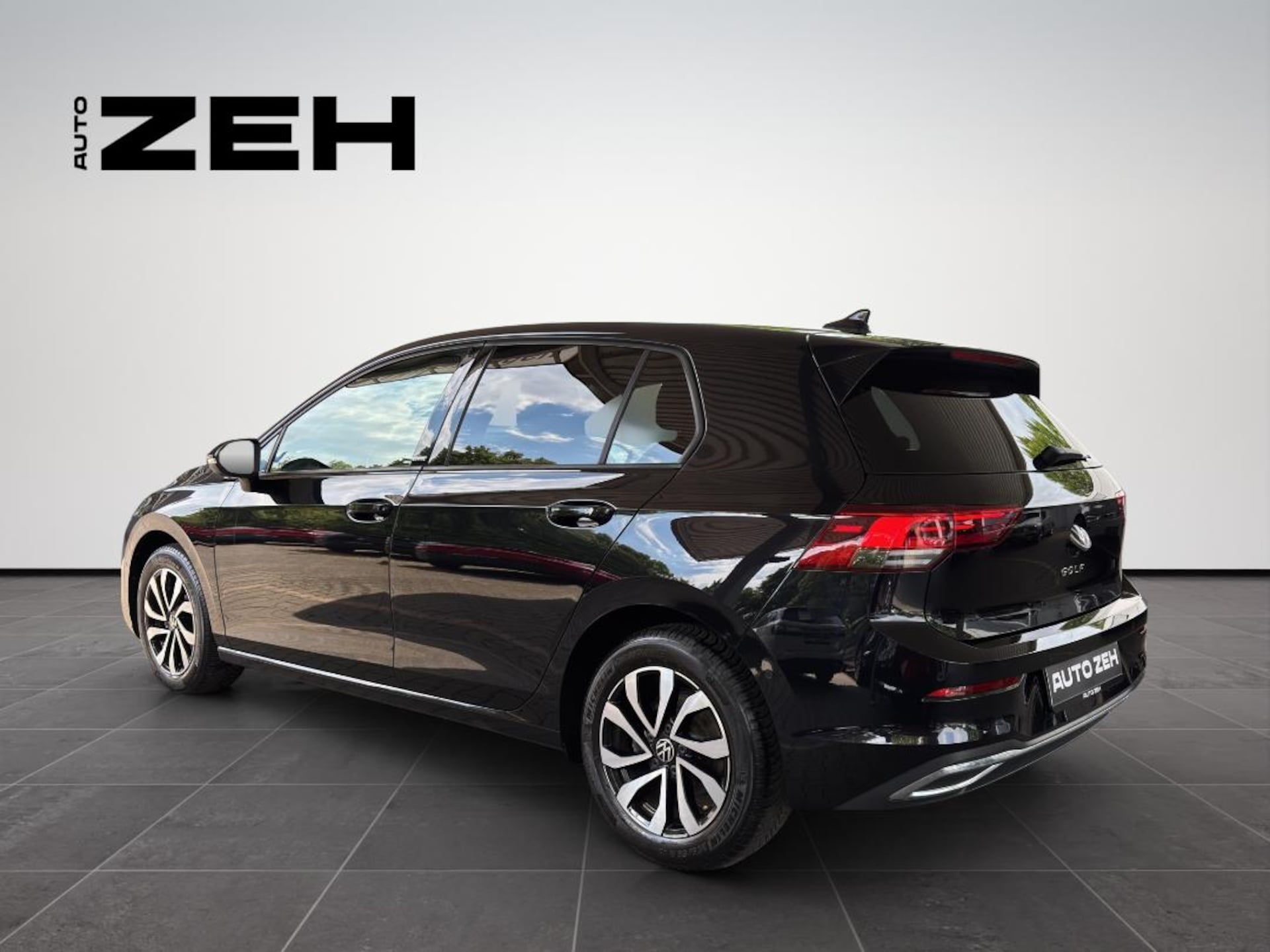 Volkswagen Golf Active
