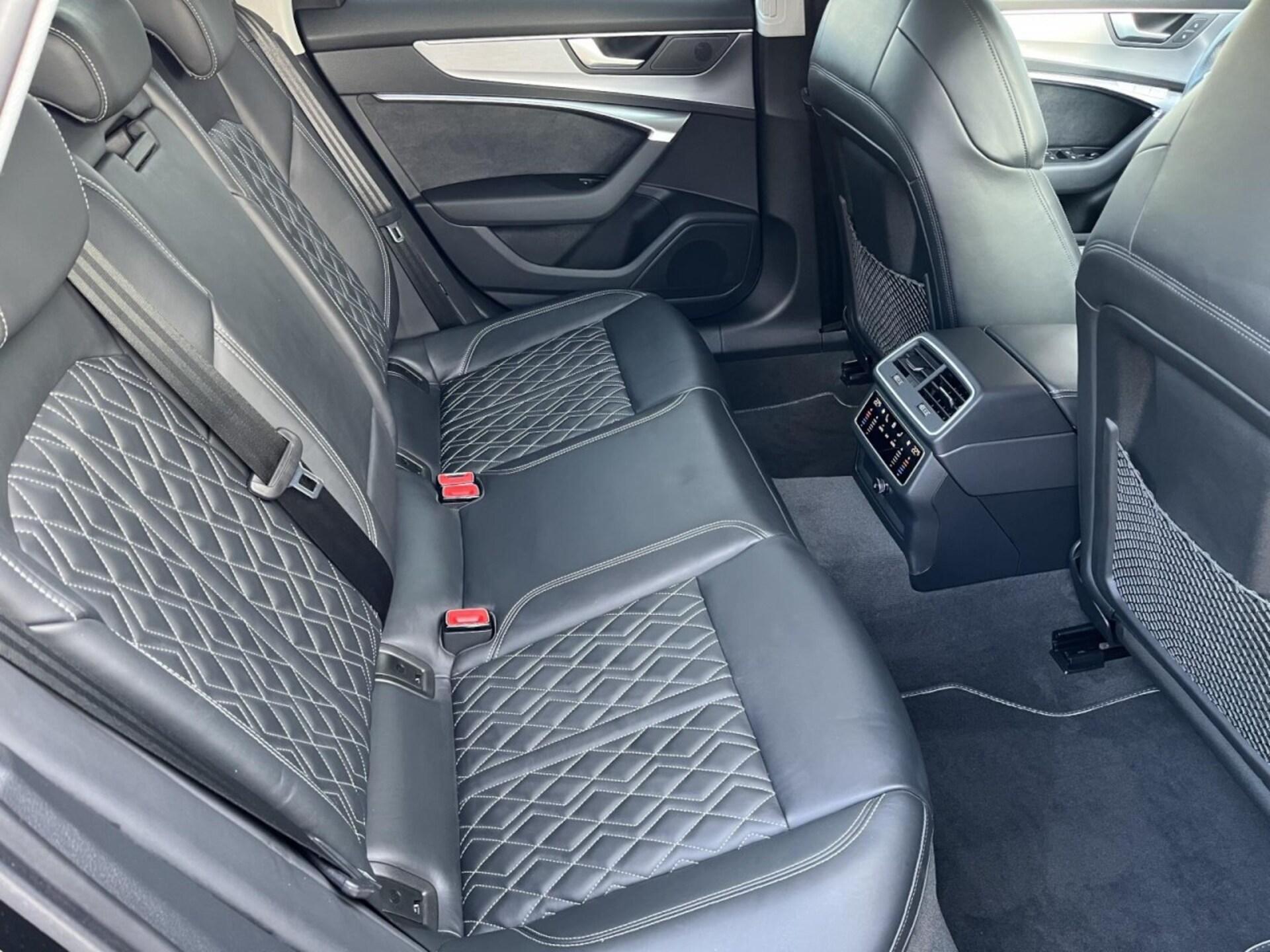 Audi S6 Avant