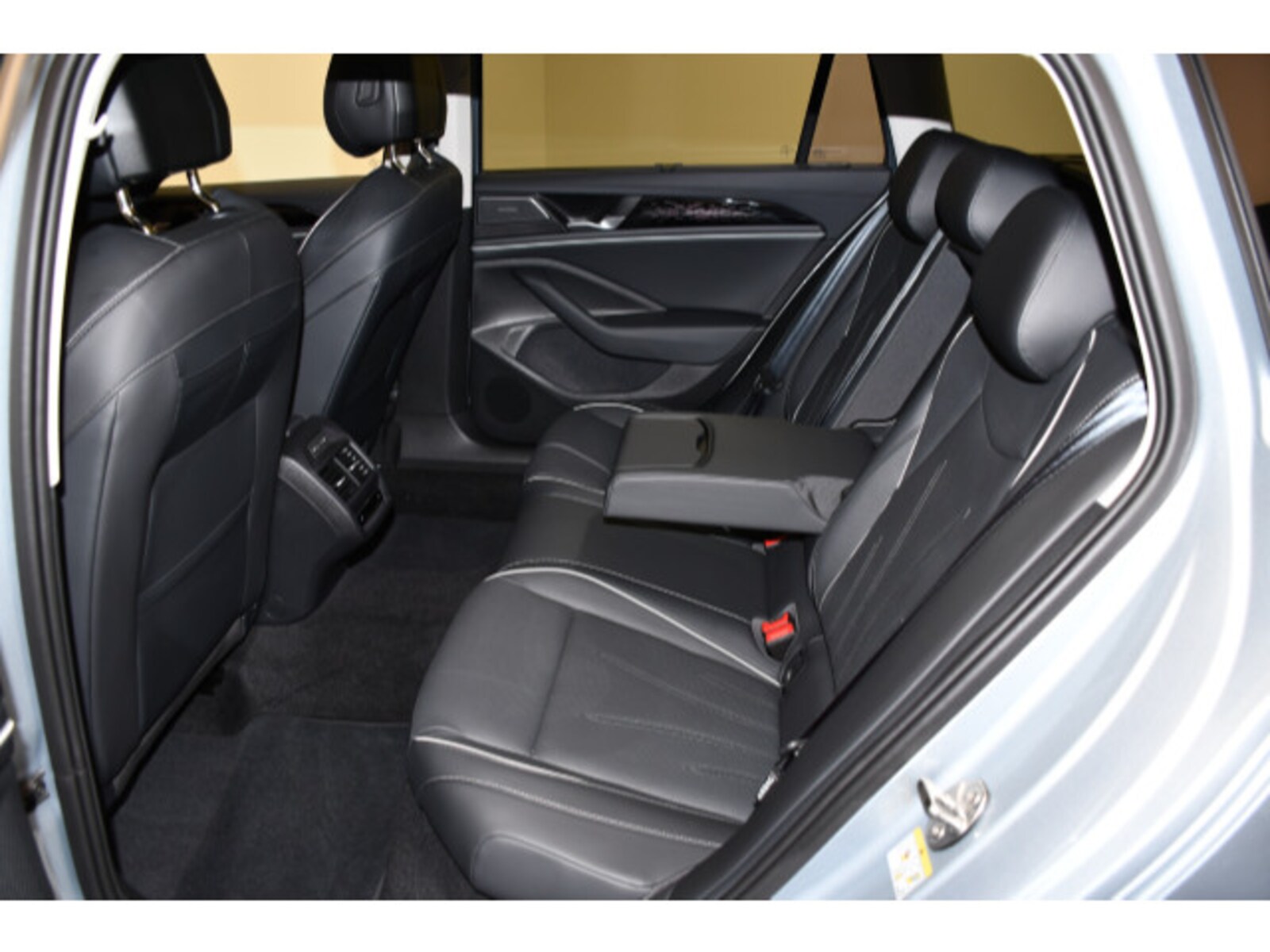 Volkswagen Passat – Bild 12
