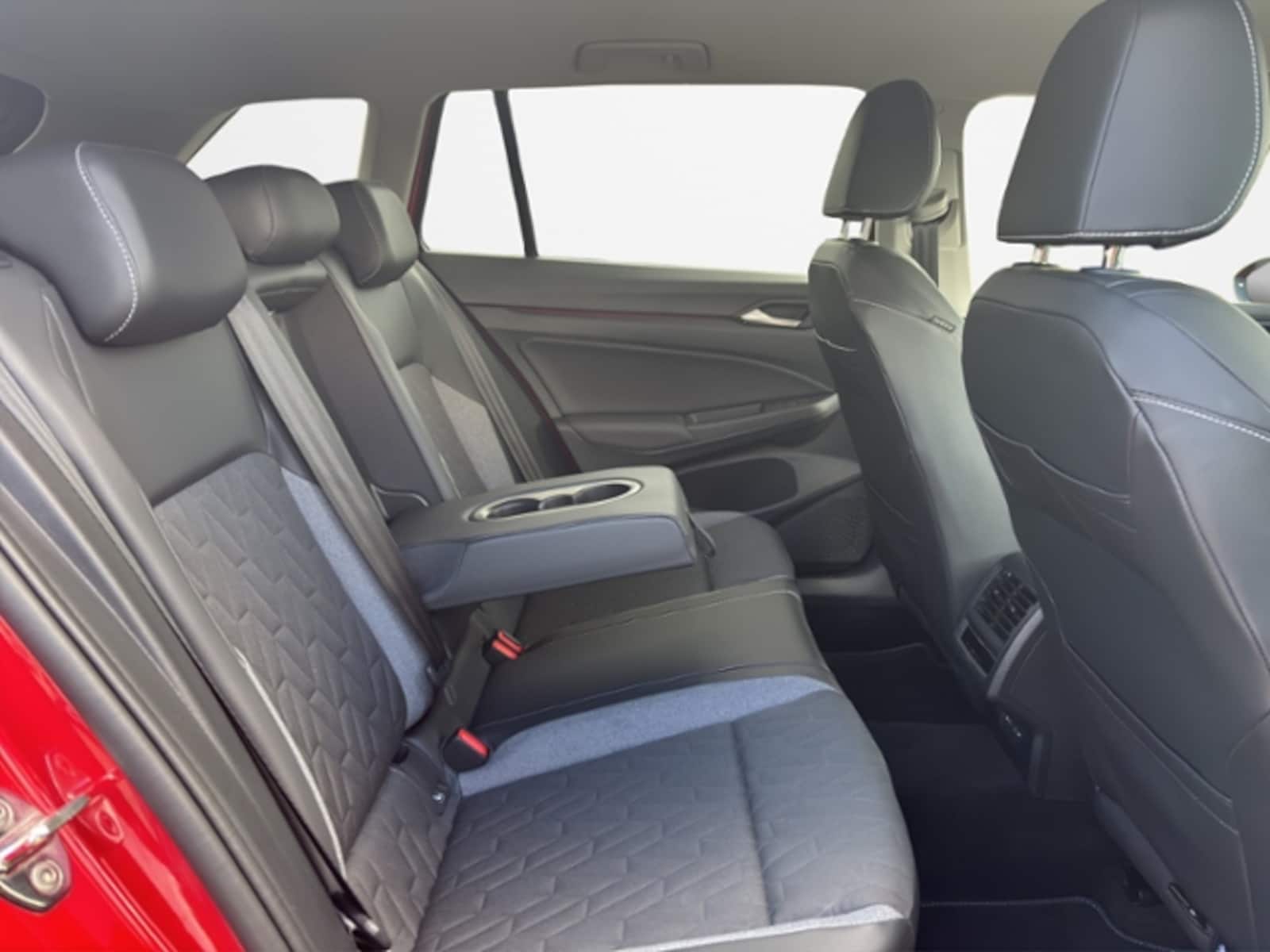 Volkswagen Golf Variant – Bild 16