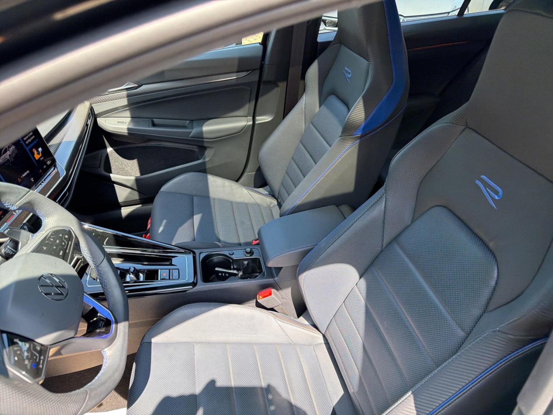 Volkswagen Golf R Black Edition