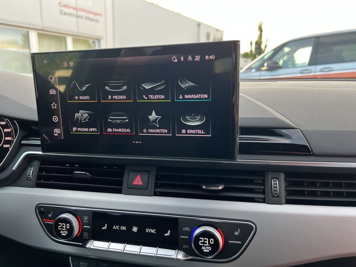 Bild über Audi RS 4 Avant TFSI quattro tiptronic - für weitere Informationen kontaktieren Sie den Audi Partner