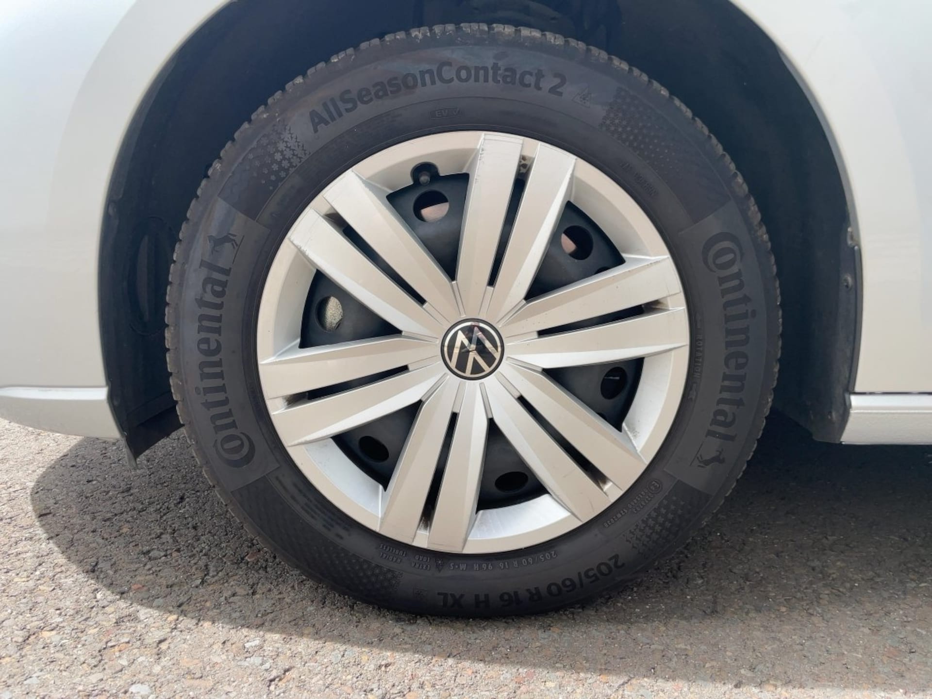 Volkswagen Caddy Maxi Basis-Modell
