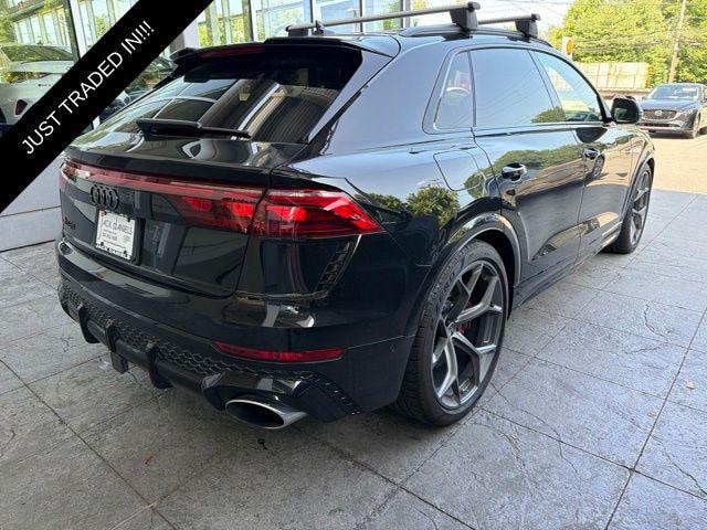 2025 Audi RS Q8 SUV performance