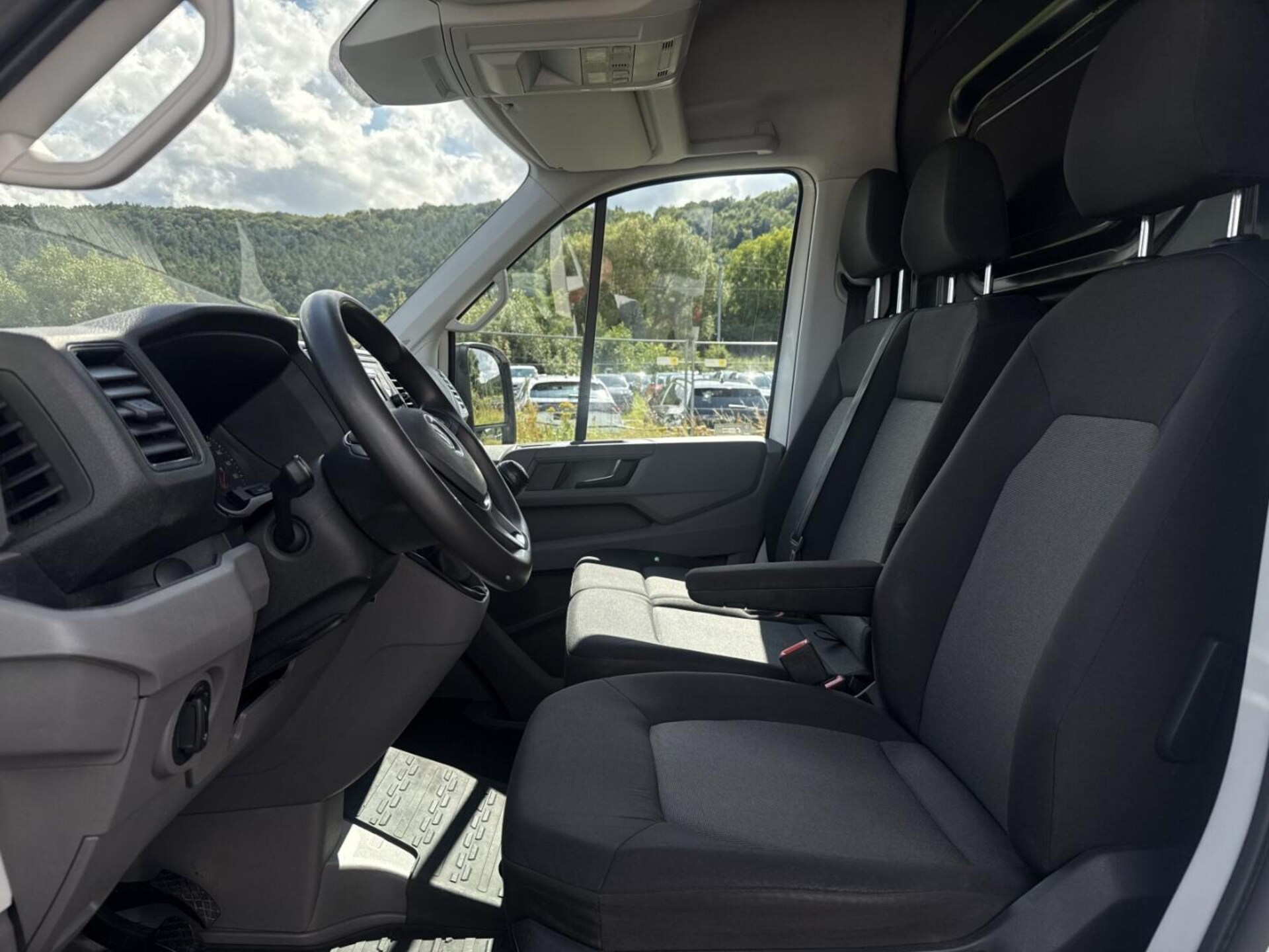 Volkswagen Crafter Furgon długi rozstaw osi