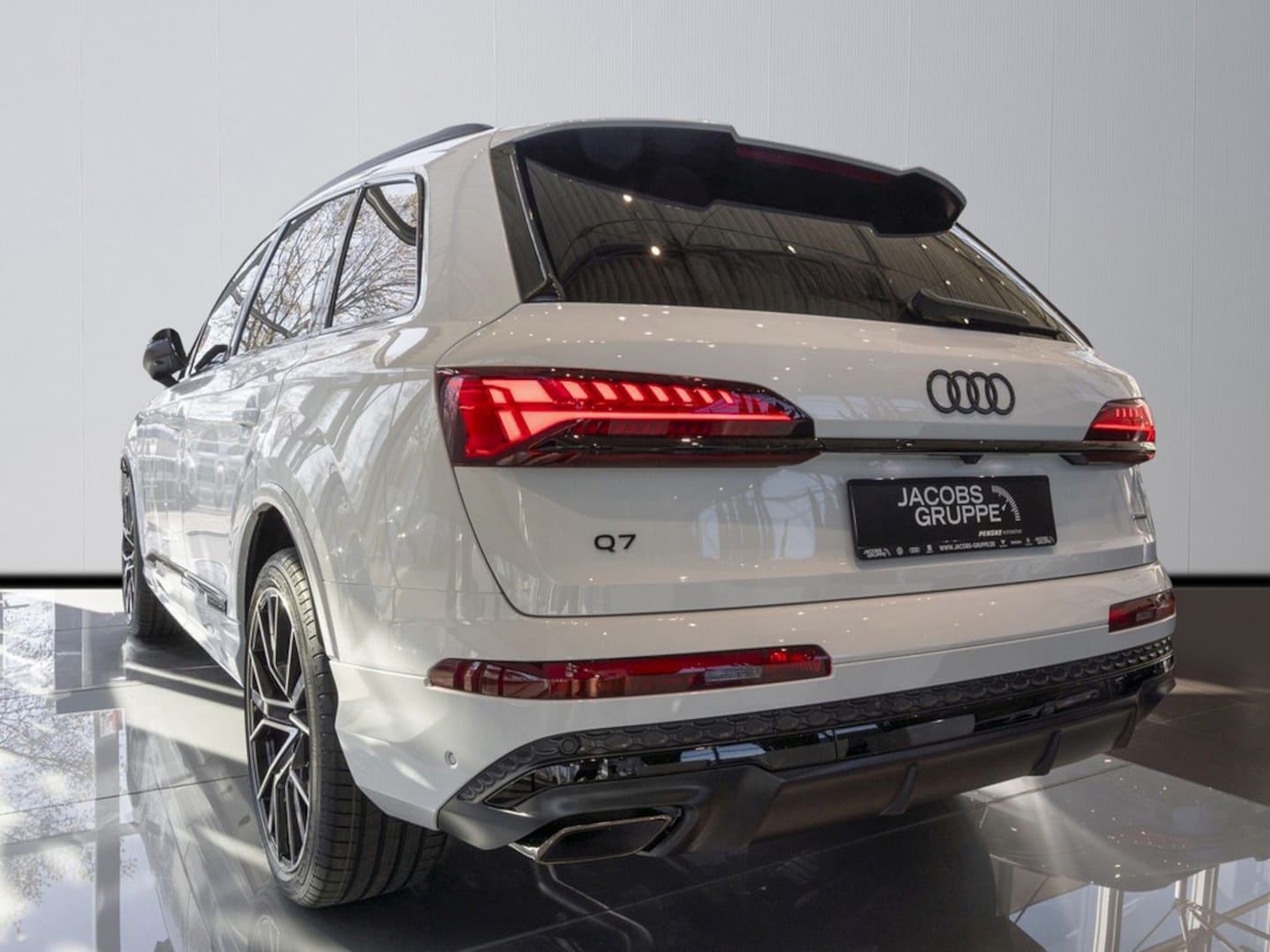 Bild über Audi Q7 SUV S line business TDI quattro 210 kW tiptronic - für weitere Informationen kontaktieren Sie den Audi Partner
