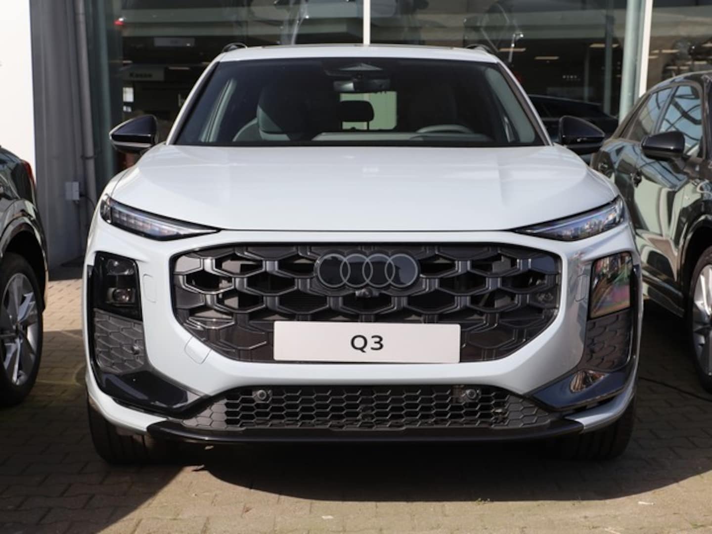 Bild über Audi Q3 SUV e-hybrid e-hybrid 200 kW S tronic - für weitere Informationen kontaktieren Sie den Audi Partner