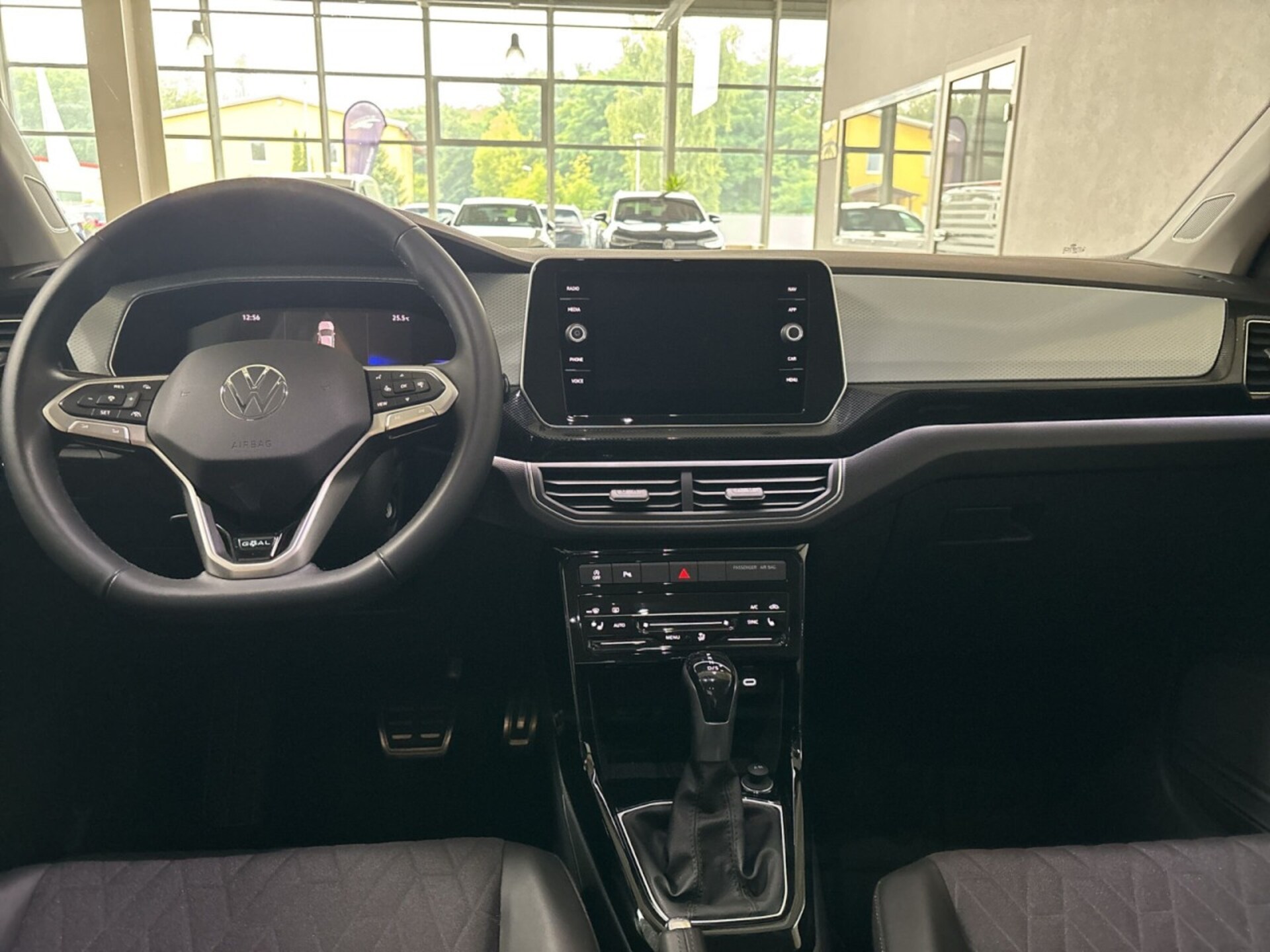 Volkswagen T-Cross Life