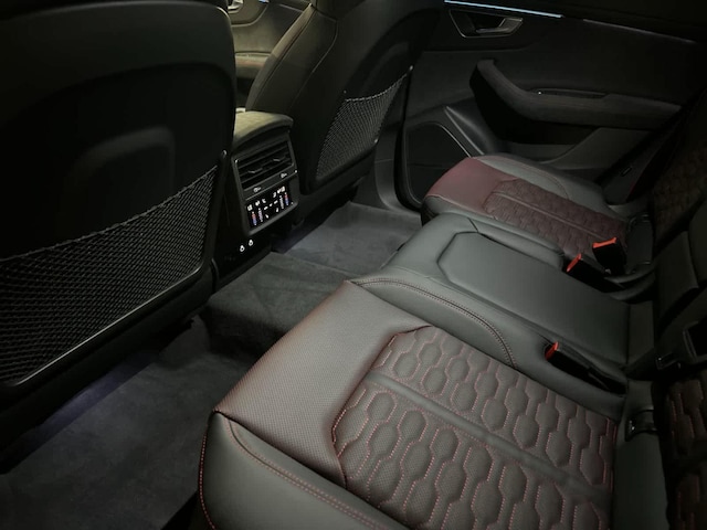 2026 Audi RS Q8 SUV performance