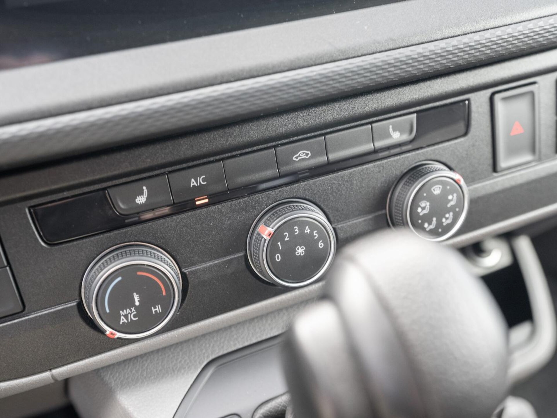 Volkswagen T6.1 Transporter Kasten langer Radstand