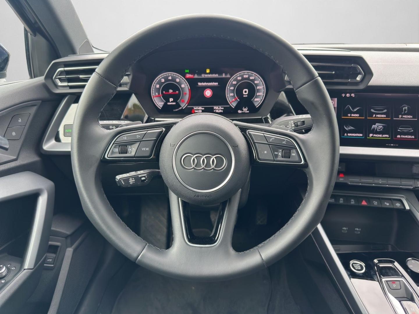 Bild über Audi A3 Sportback TFSI 110 kW S tronic - für weitere Informationen kontaktieren Sie den Audi Partner