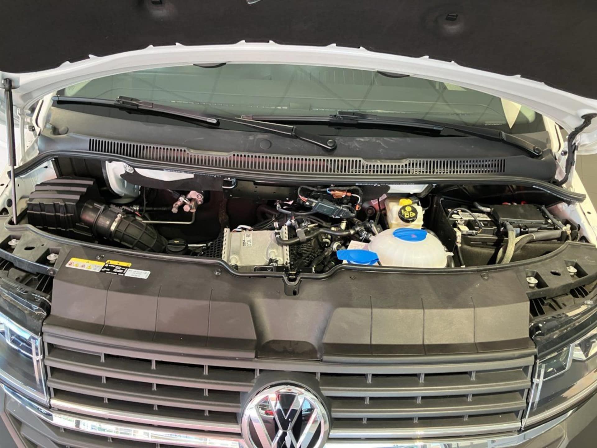 Volkswagen T6.1 Transporter Kasten langer Radstand