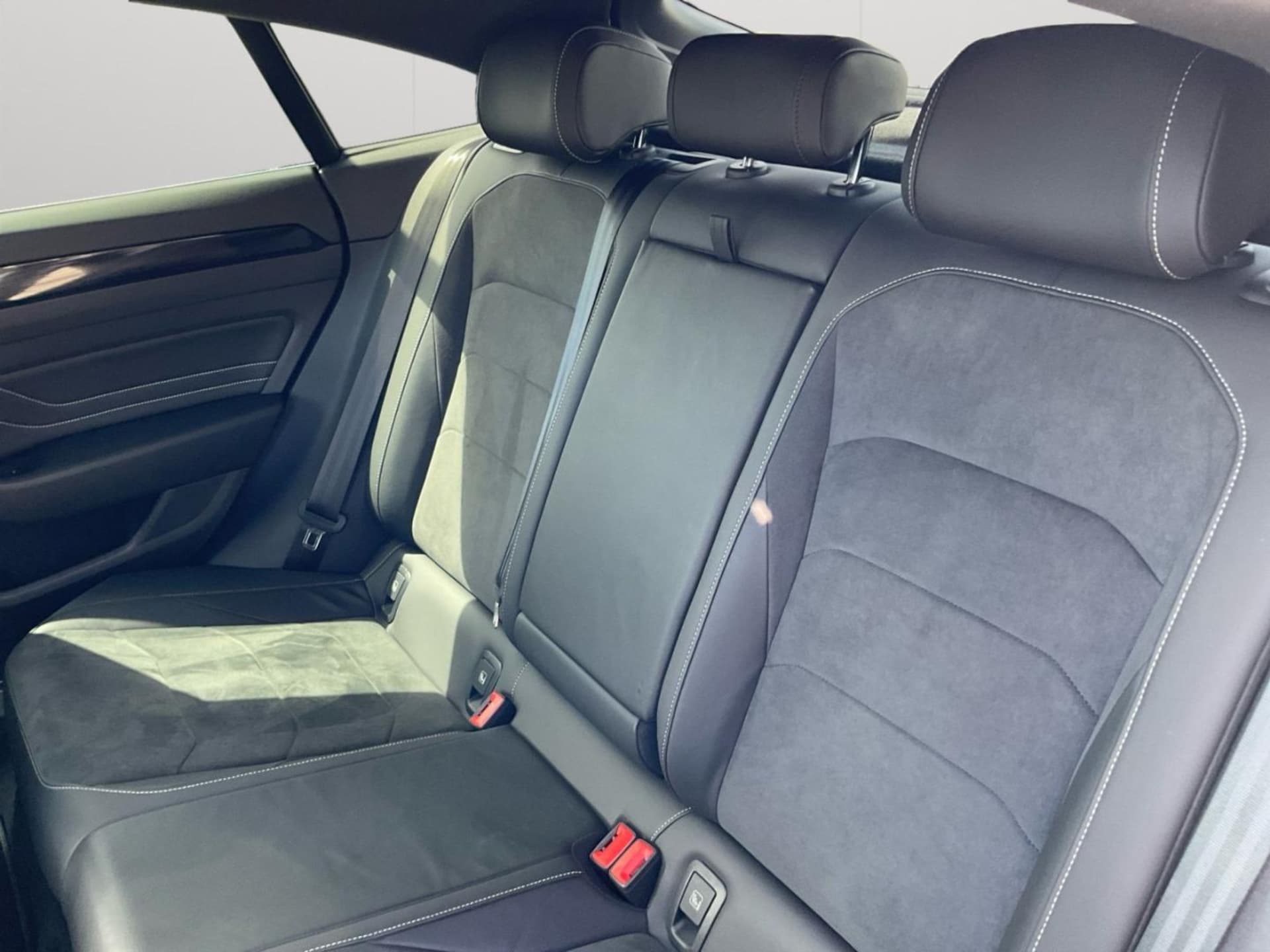 Volkswagen Arteon R-Line