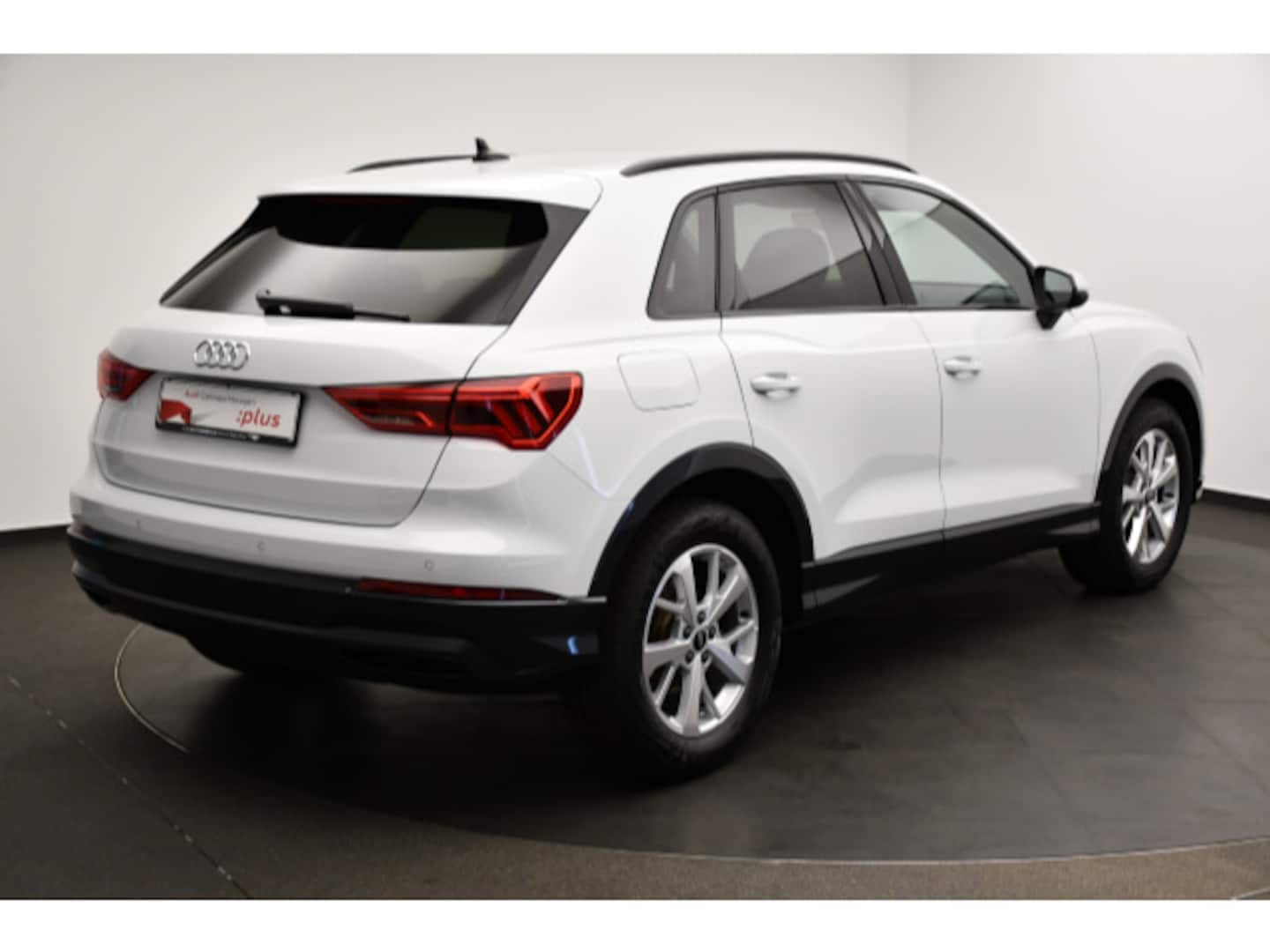 Bild über Audi Q3 advanced 35 TFSI S tronic - für weitere Informationen kontaktieren Sie den Audi Partner