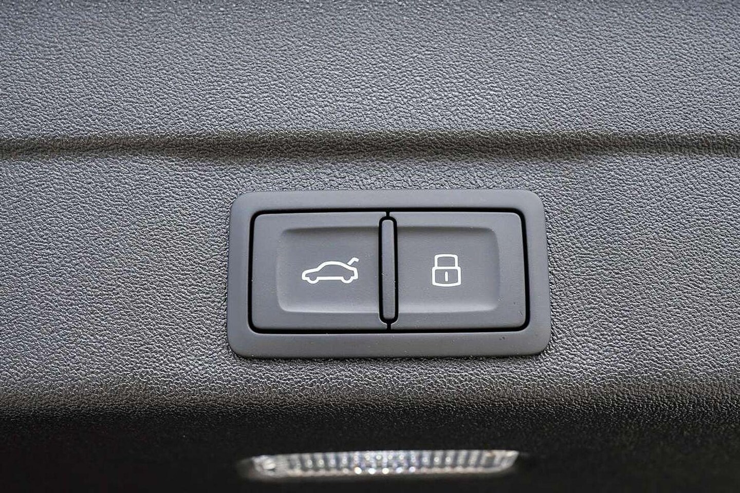 Image about Audi A5 Avant TFSI e e-hybrid quattro 270 kW S tronic
