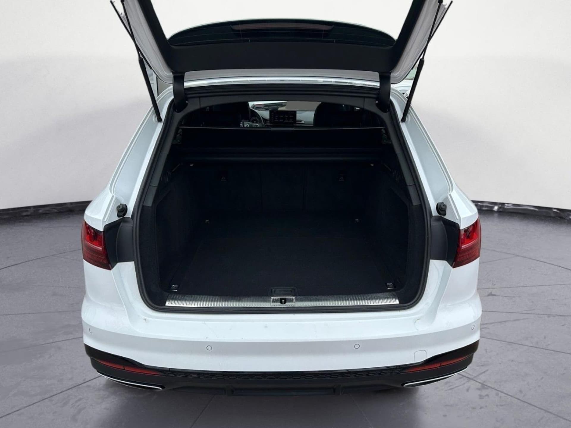 Audi A4 Avant S line