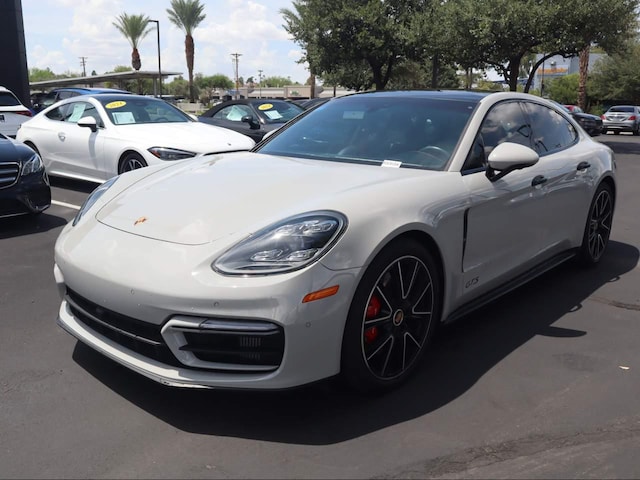 2022 Porsche Panamera