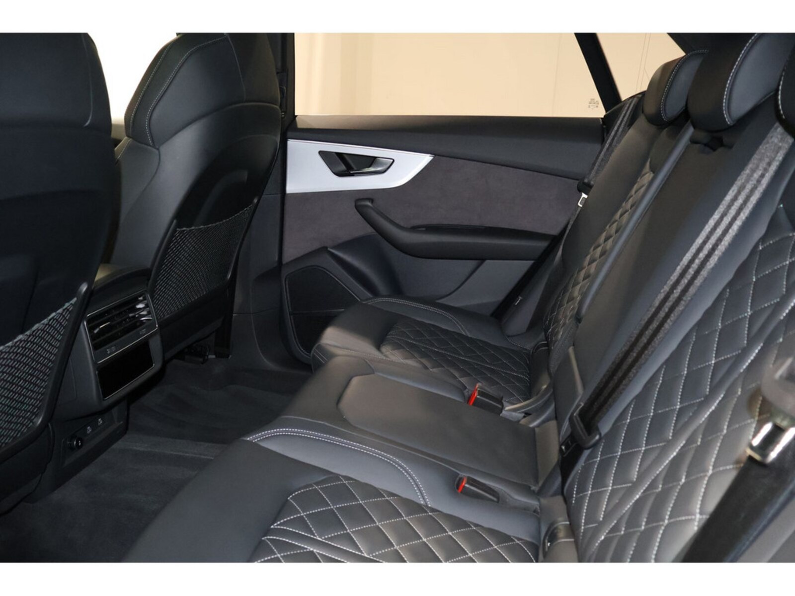 Audi Q8 – Bild 12