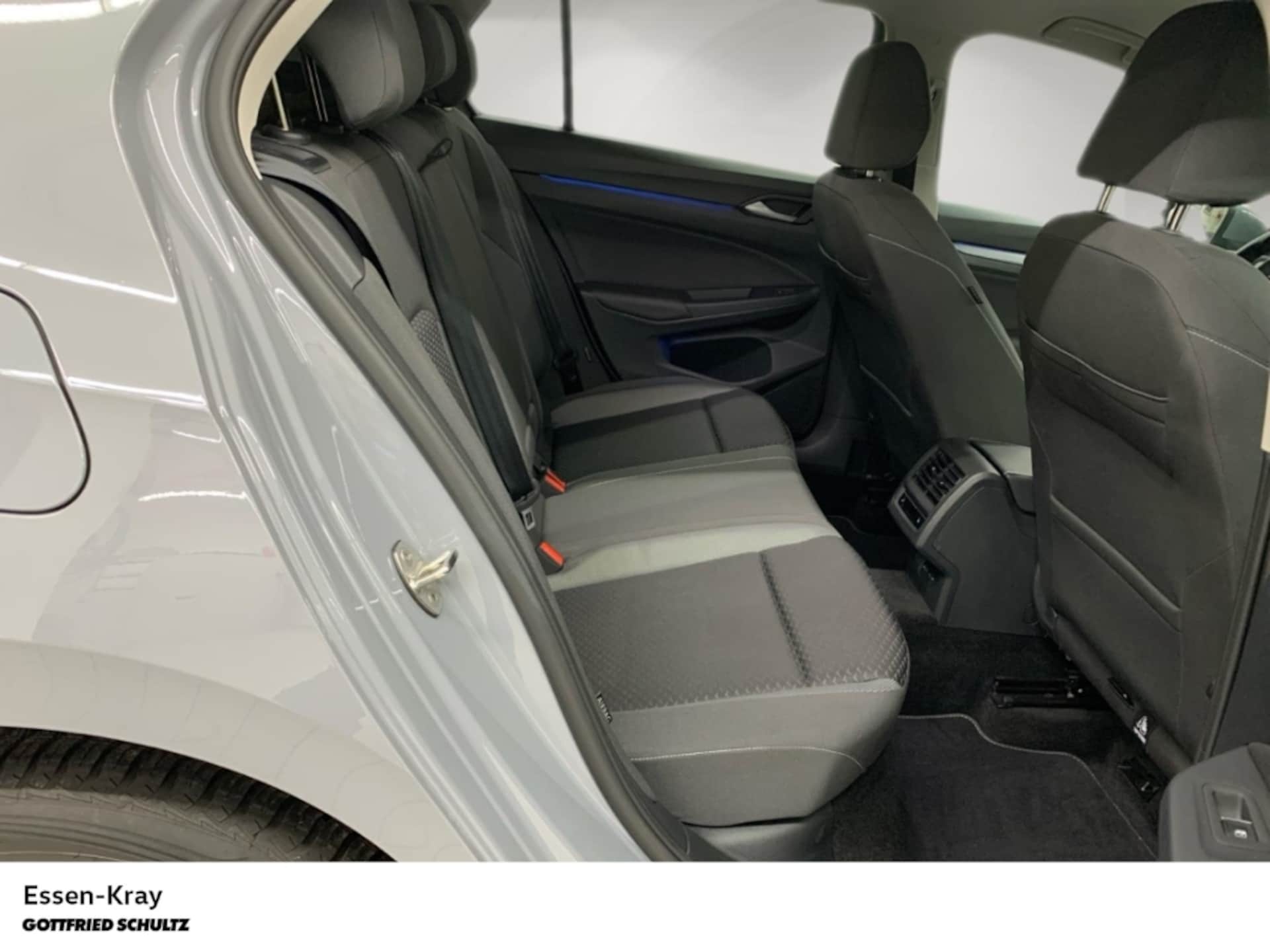 Volkswagen Golf Active