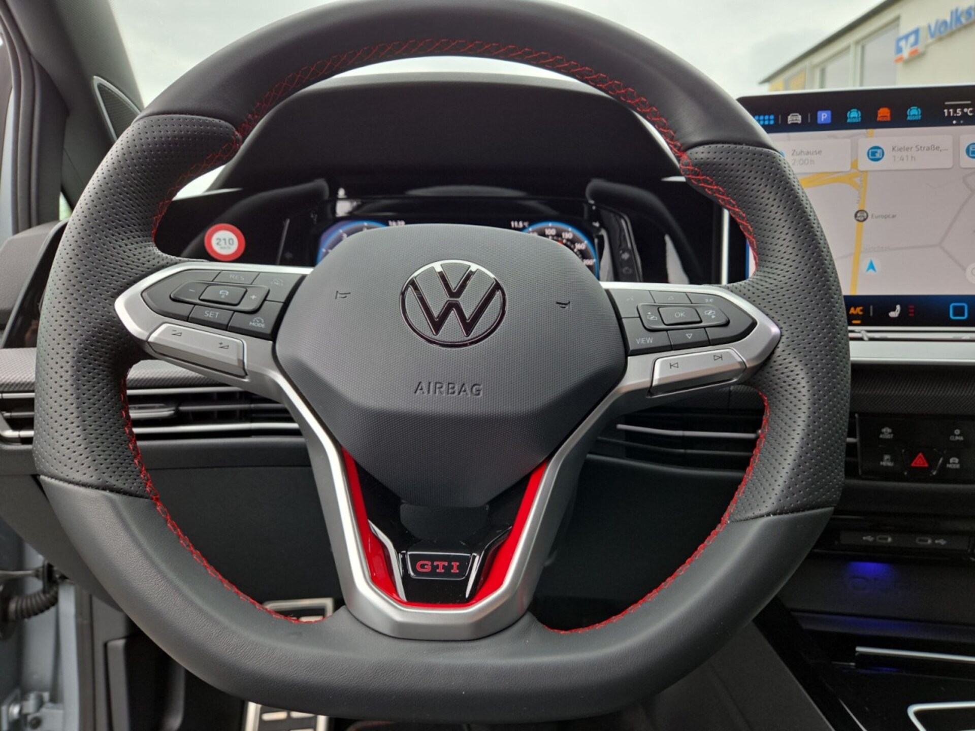 Volkswagen Golf GTI