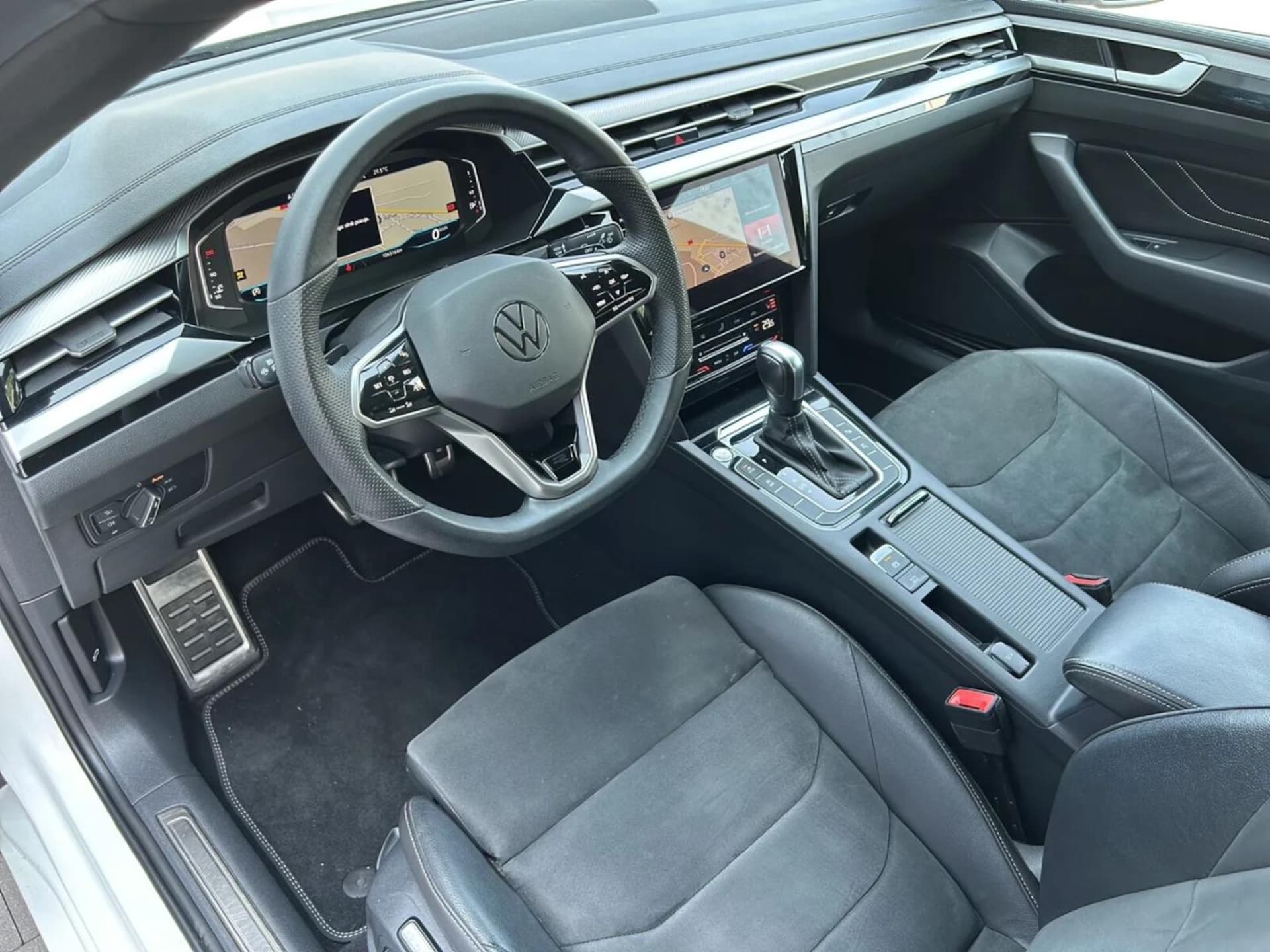 Volkswagen Arteon R-Line