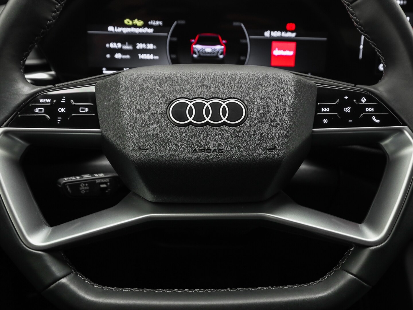Bild über Audi Q5 SUV TDI quattro 150 kW S tronic - für weitere Informationen kontaktieren Sie den Audi Partner