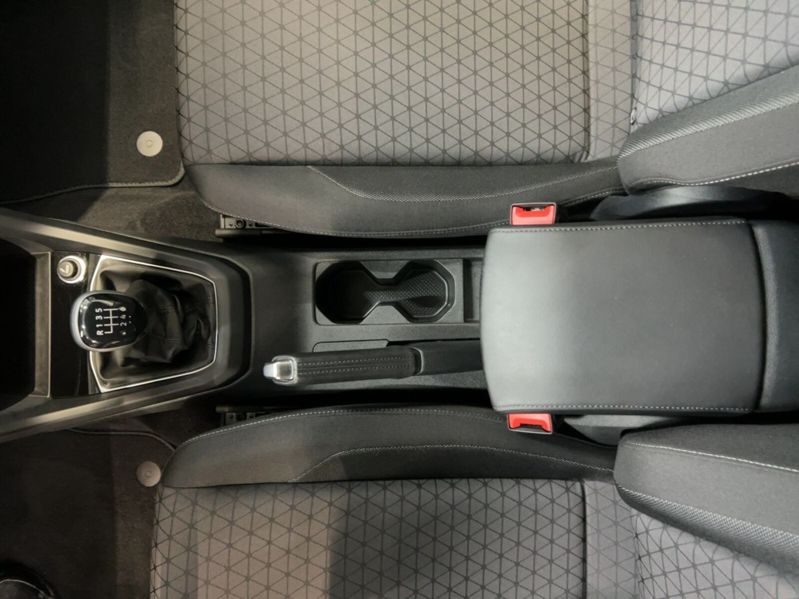 Volkswagen T-Cross – Bild 17