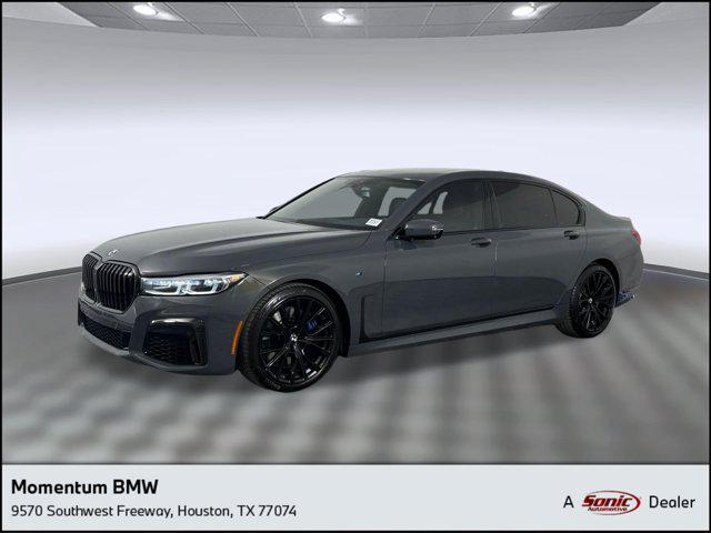 2022 BMW 7 Series 740i's photo