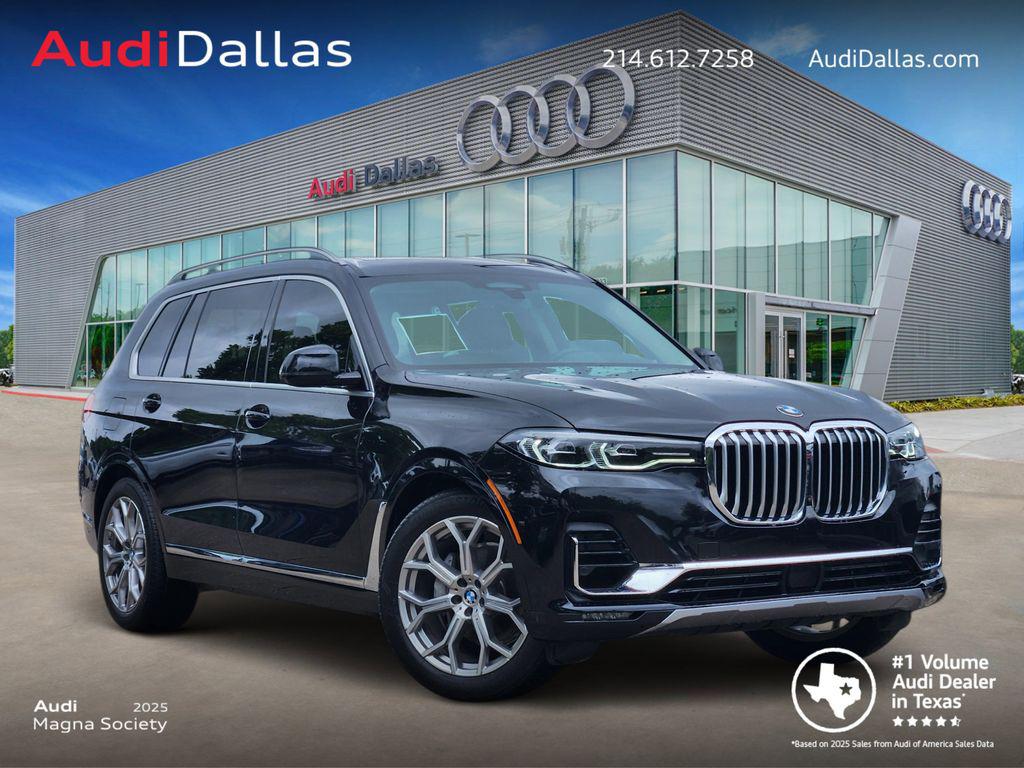 2020 BMW X7 xDrive40i's photo