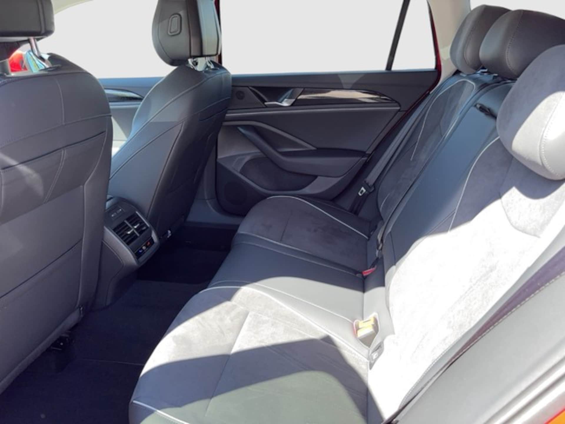 Volkswagen Passat Business