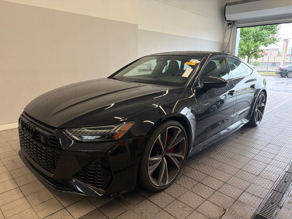 2022 Audi RS7 -'s photo