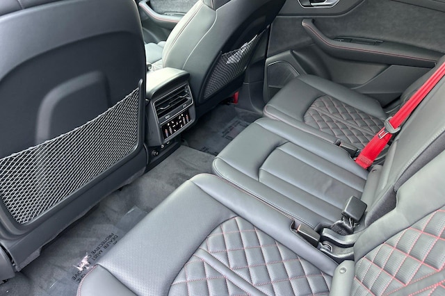 2026 Audi SQ7 Prestige - Photo 11
