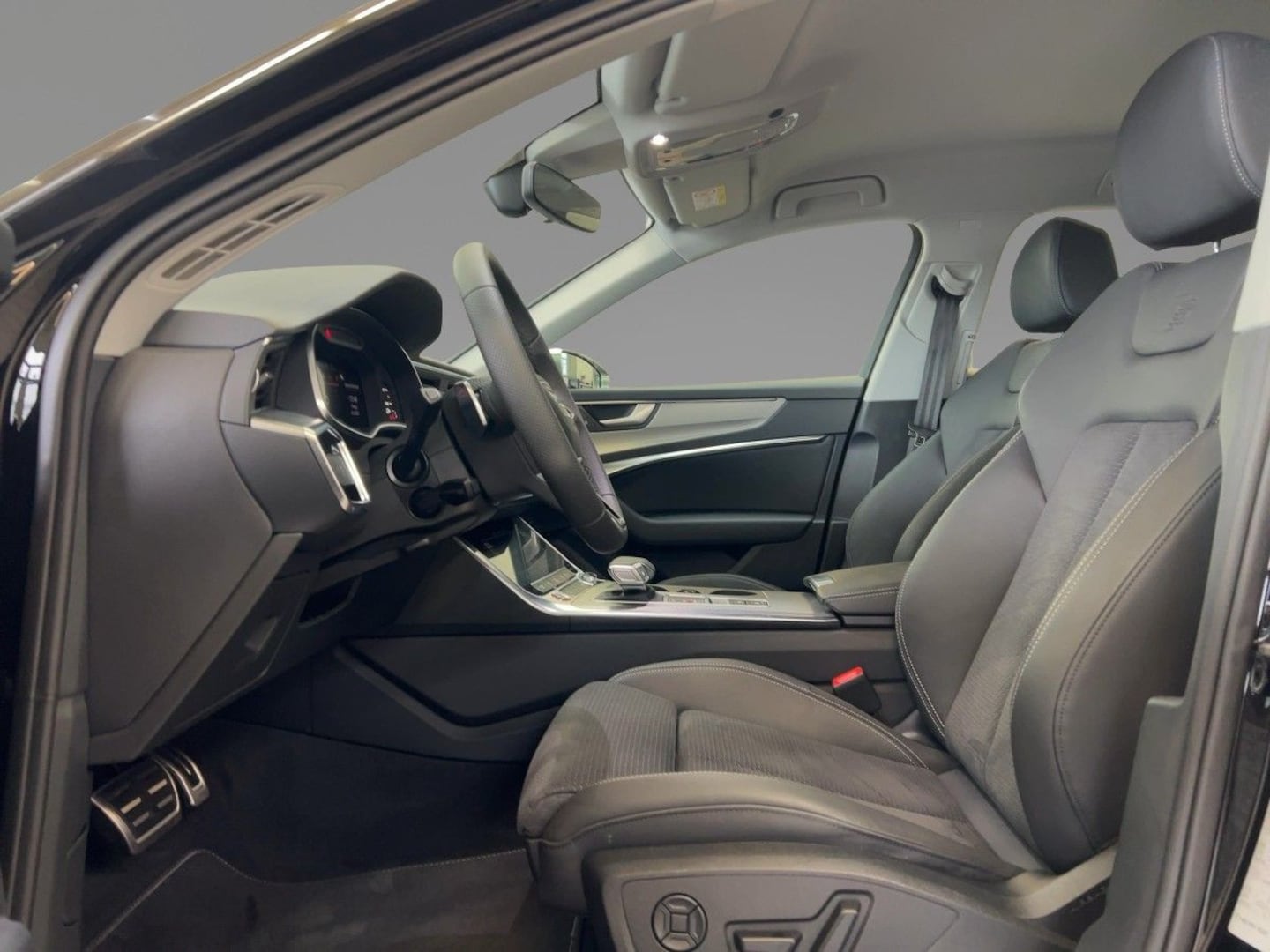 Bild über Audi S6 Avant TDI quattro tiptronic - für weitere Informationen kontaktieren Sie den Audi Partner