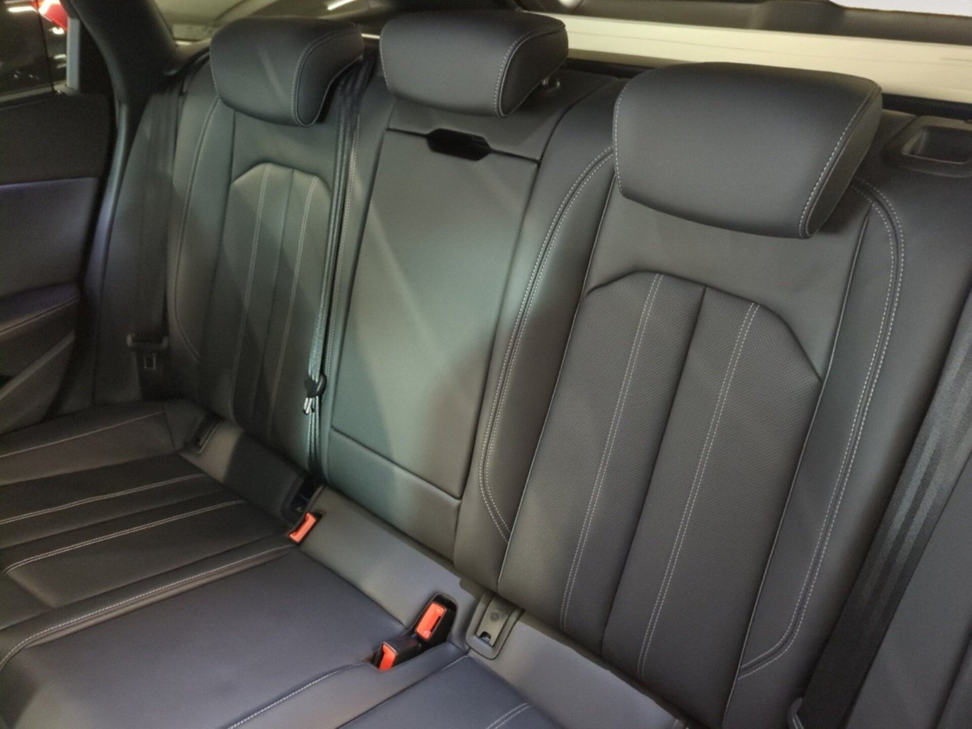Audi A4 Avant S line