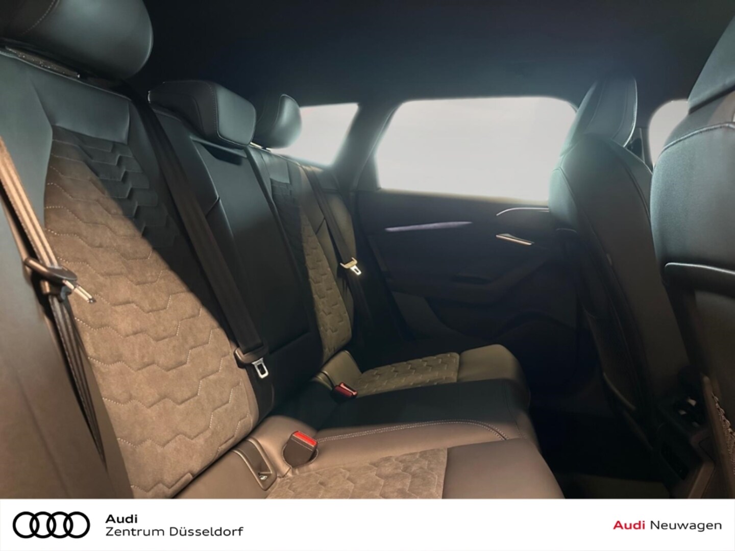 Bild über Audi A6 Avant e-tron S line business e-tron performance 270 kW - für weitere Informationen kontaktieren Sie den Audi Partner