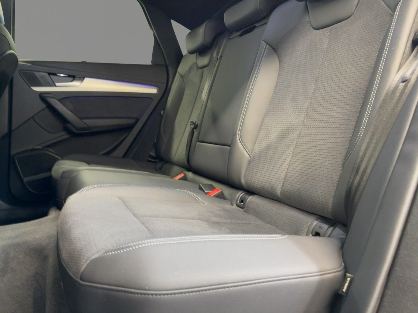 Bild über Audi Q5 Sportback 40 TDI quattro S tronic - für weitere Informationen kontaktieren Sie den Audi Partner