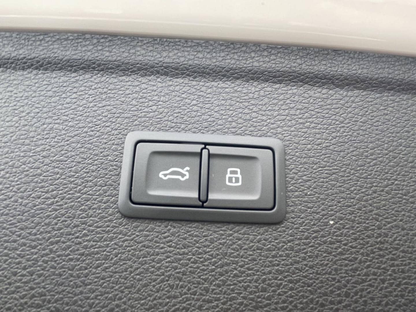 Bild über Audi Q5 40 TDI quattro S tronic - für weitere Informationen kontaktieren Sie den Audi Partner