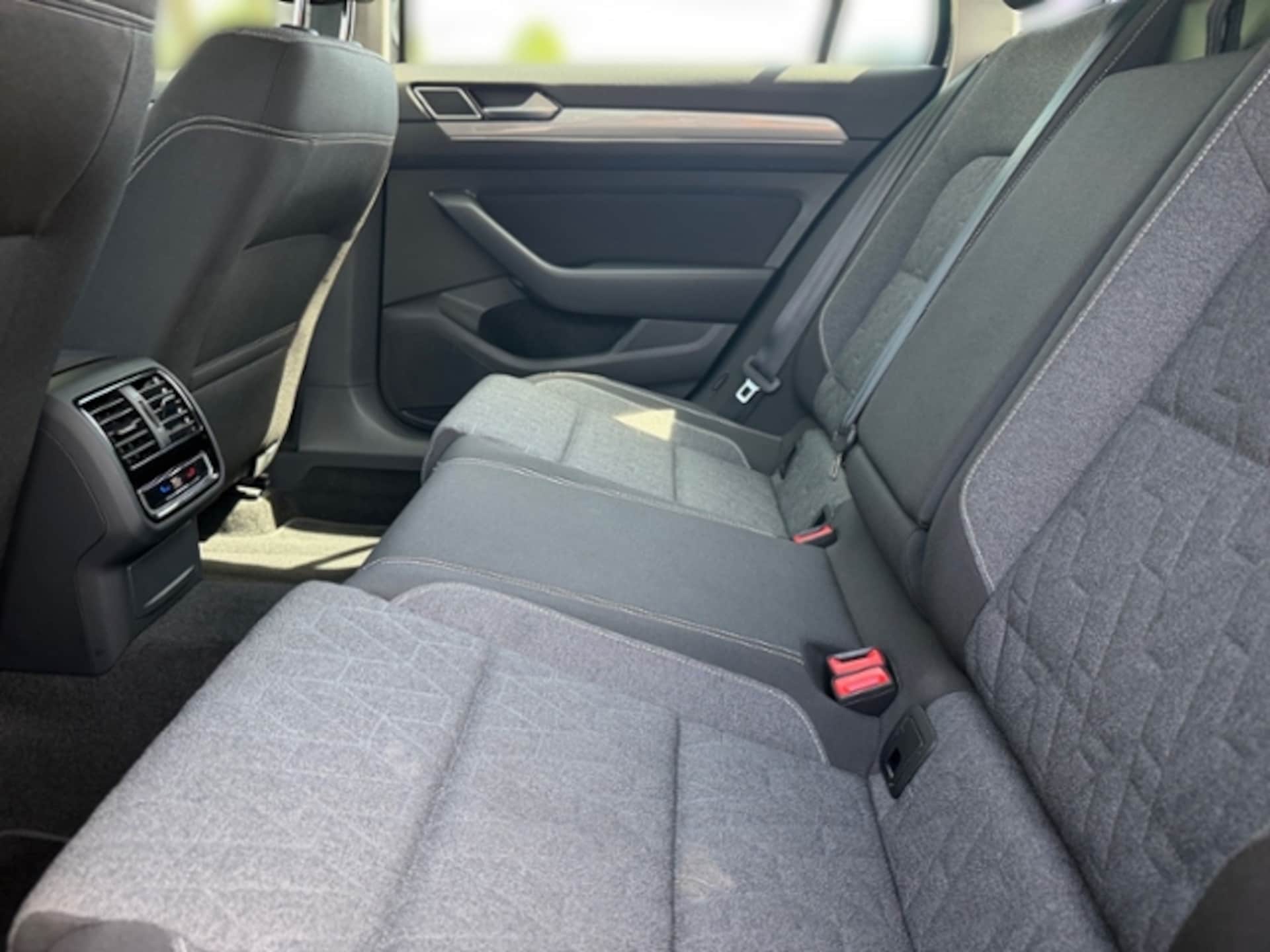 Volkswagen Passat Variant Business
