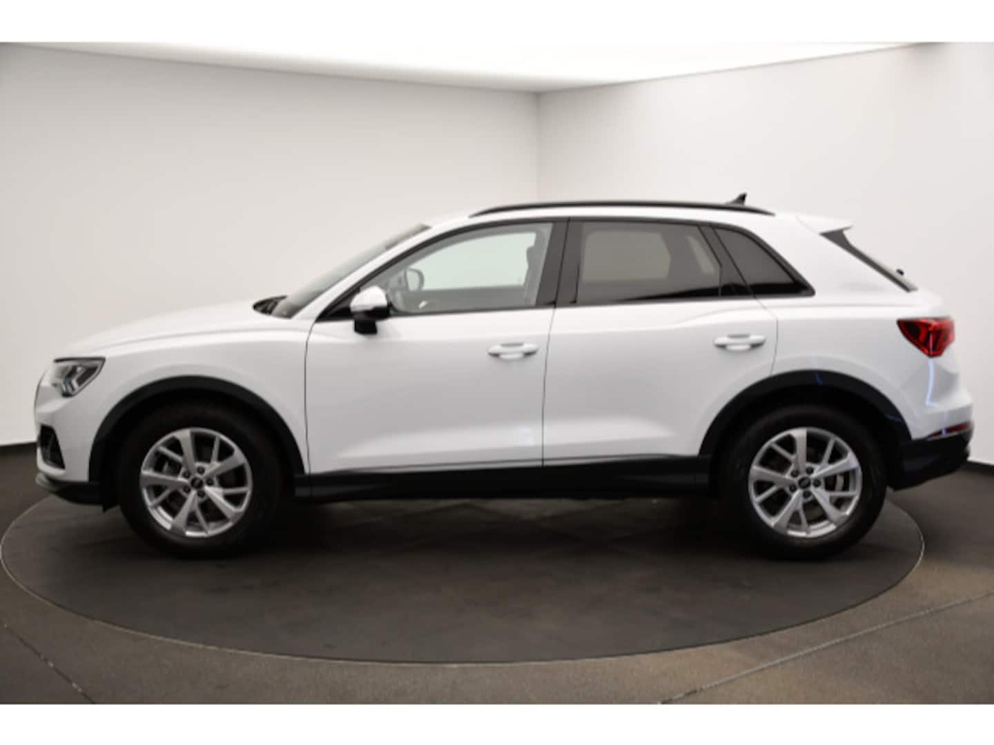 Bild über Audi Q3 advanced 35 TFSI S tronic - für weitere Informationen kontaktieren Sie den Audi Partner
