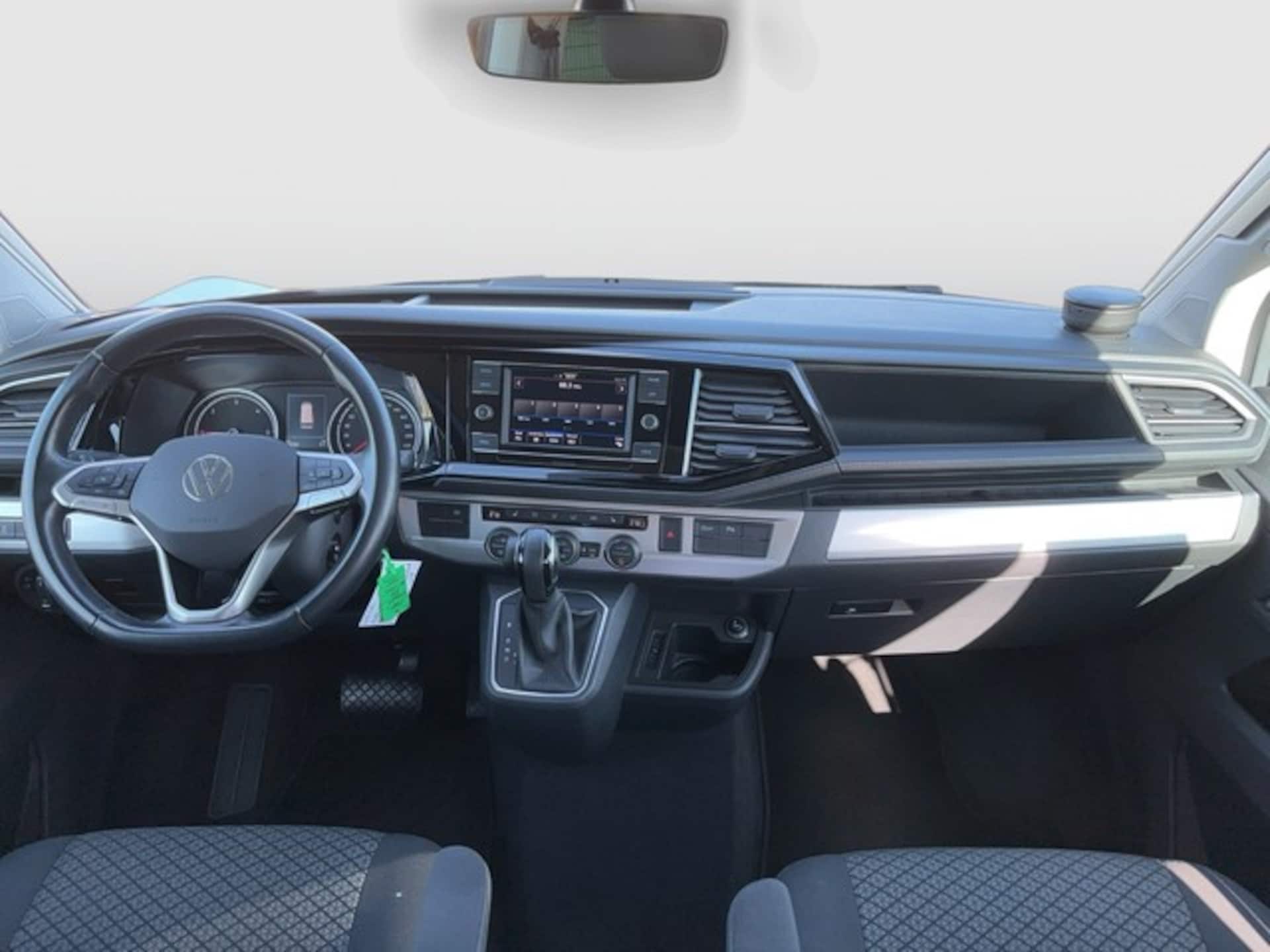 Volkswagen T6.1 California Beach