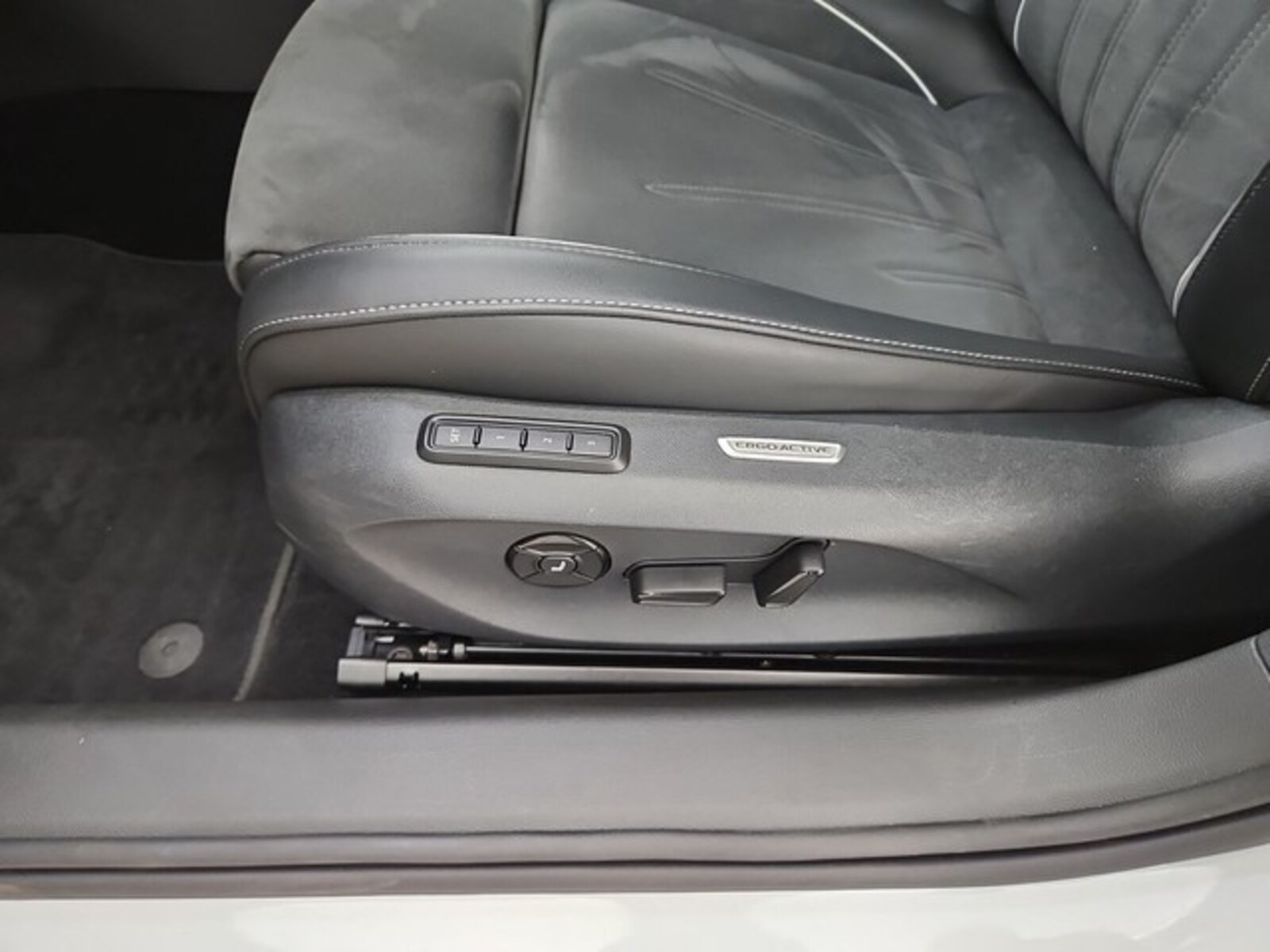 Volkswagen Passat – Bild 5