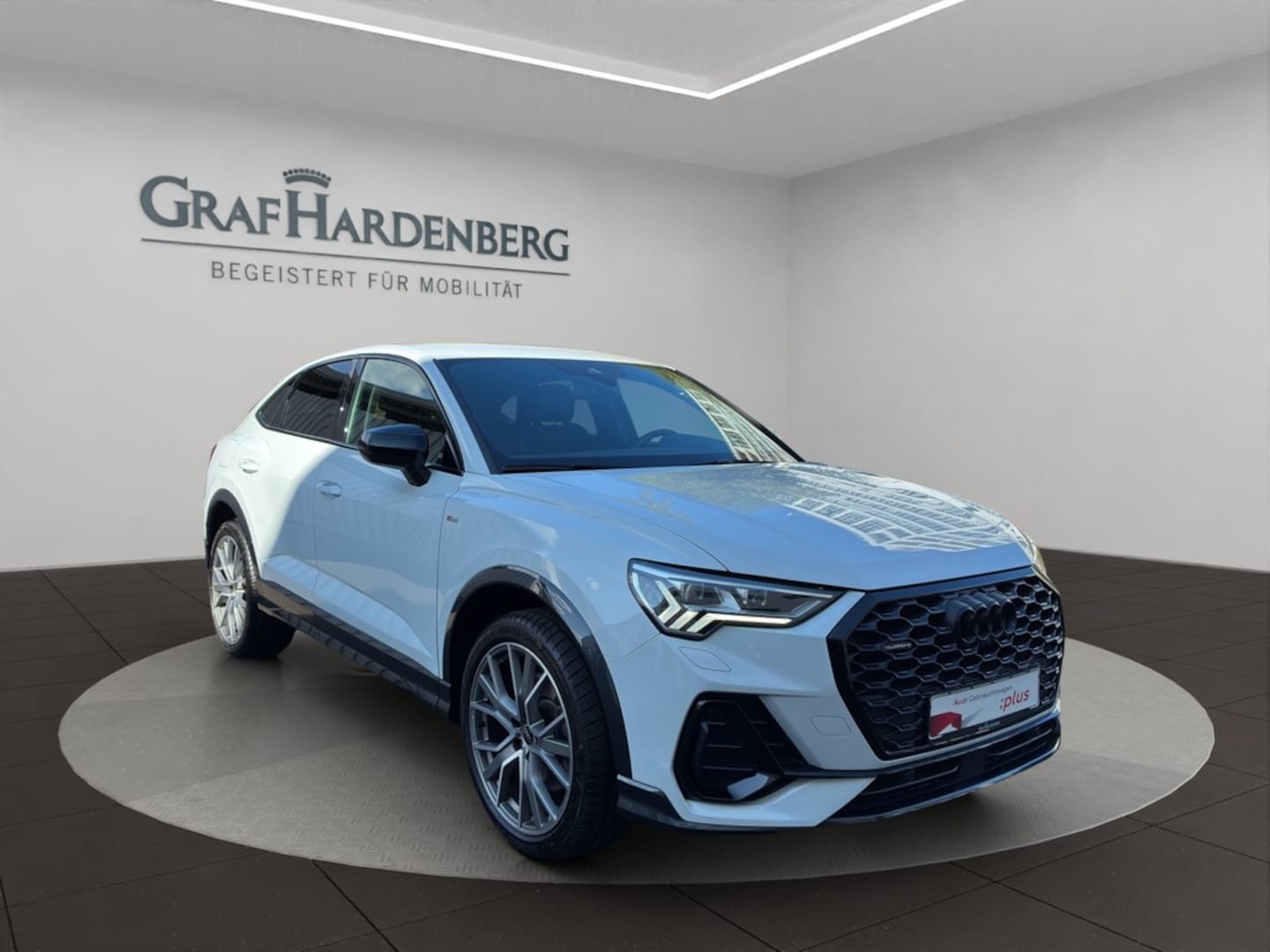 Bild über Audi Q3 Sportback S line 40 TDI quattro S tronic - für weitere Informationen kontaktieren Sie den Audi Partner