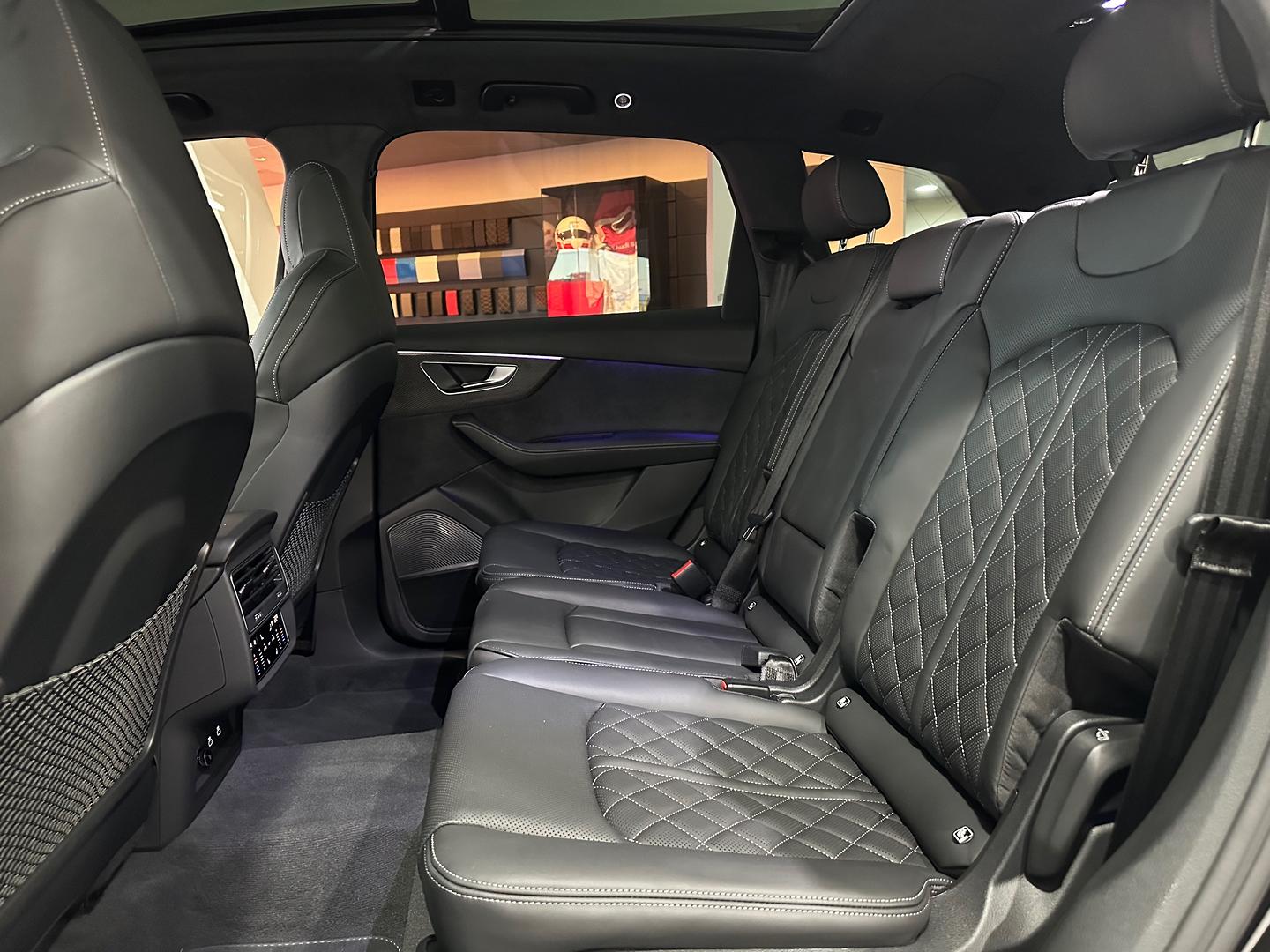 Image about Audi SQ7 SQ7 TFSI 373 kW tiptronic