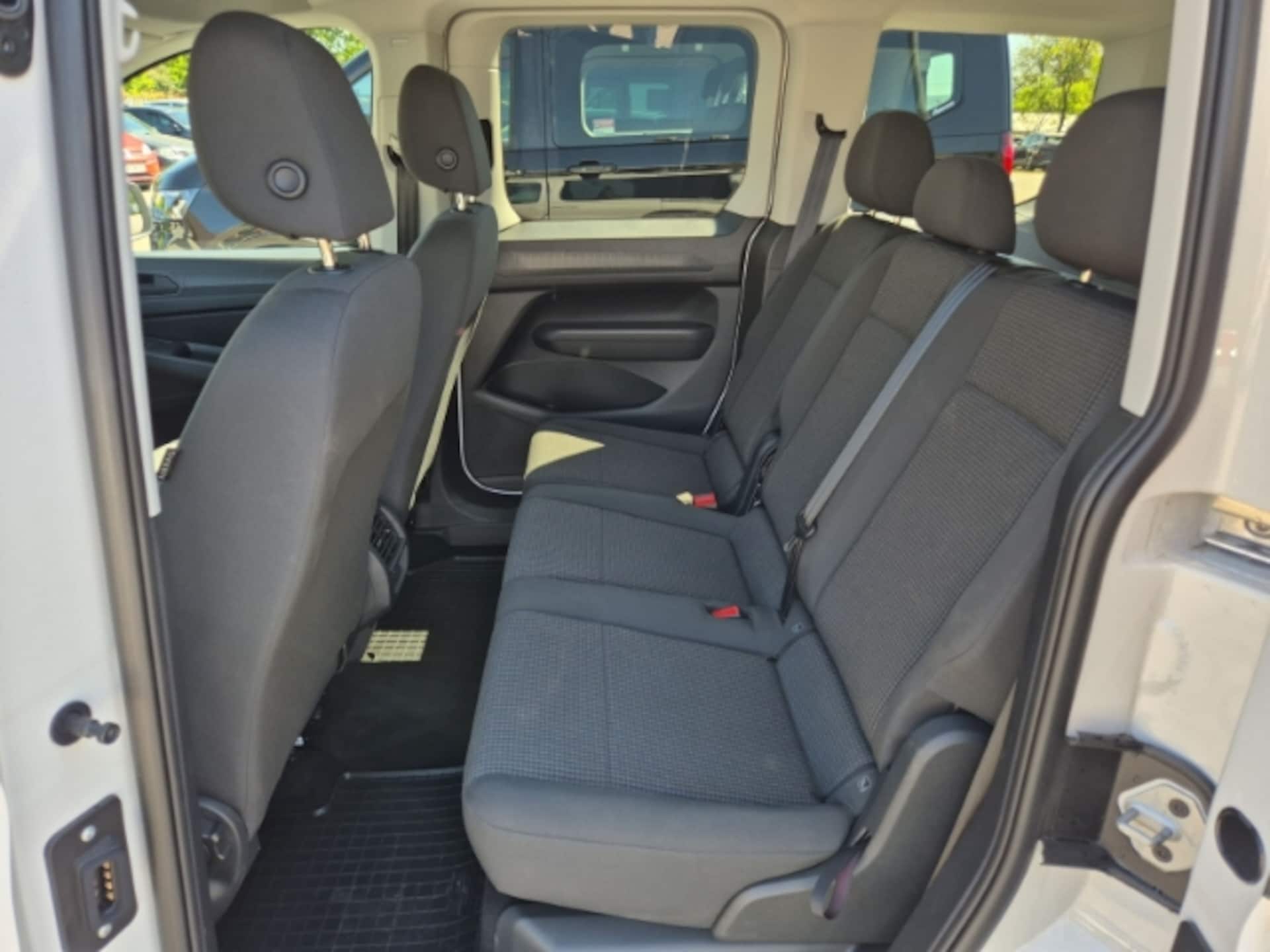 Volkswagen Caddy Basis-Modell