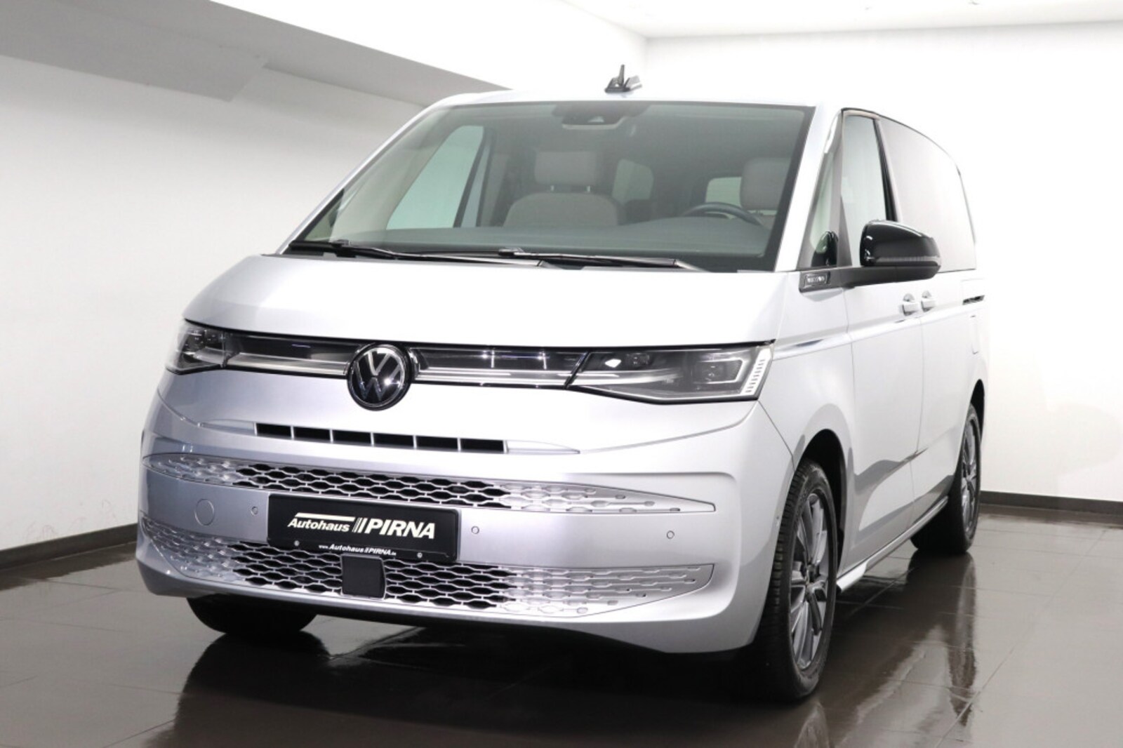 Volkswagen Multivan Langversion – Bild 2