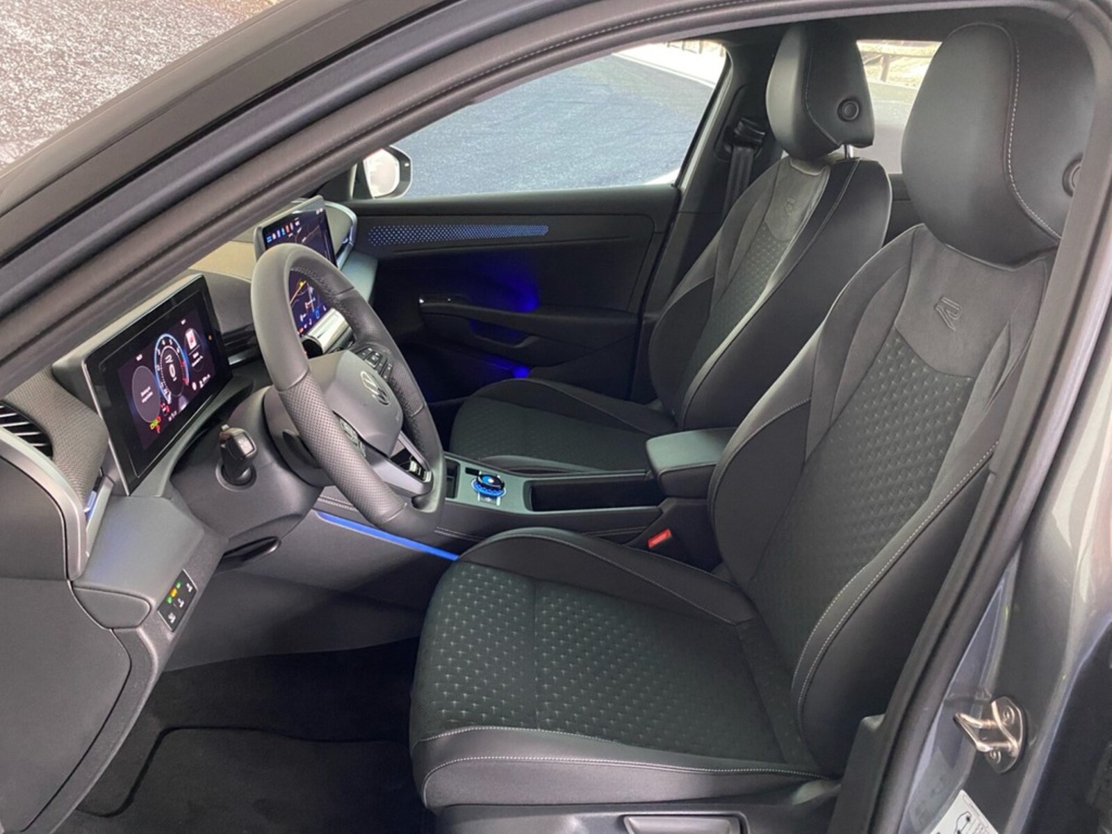 Volkswagen T-Roc – Bild 4