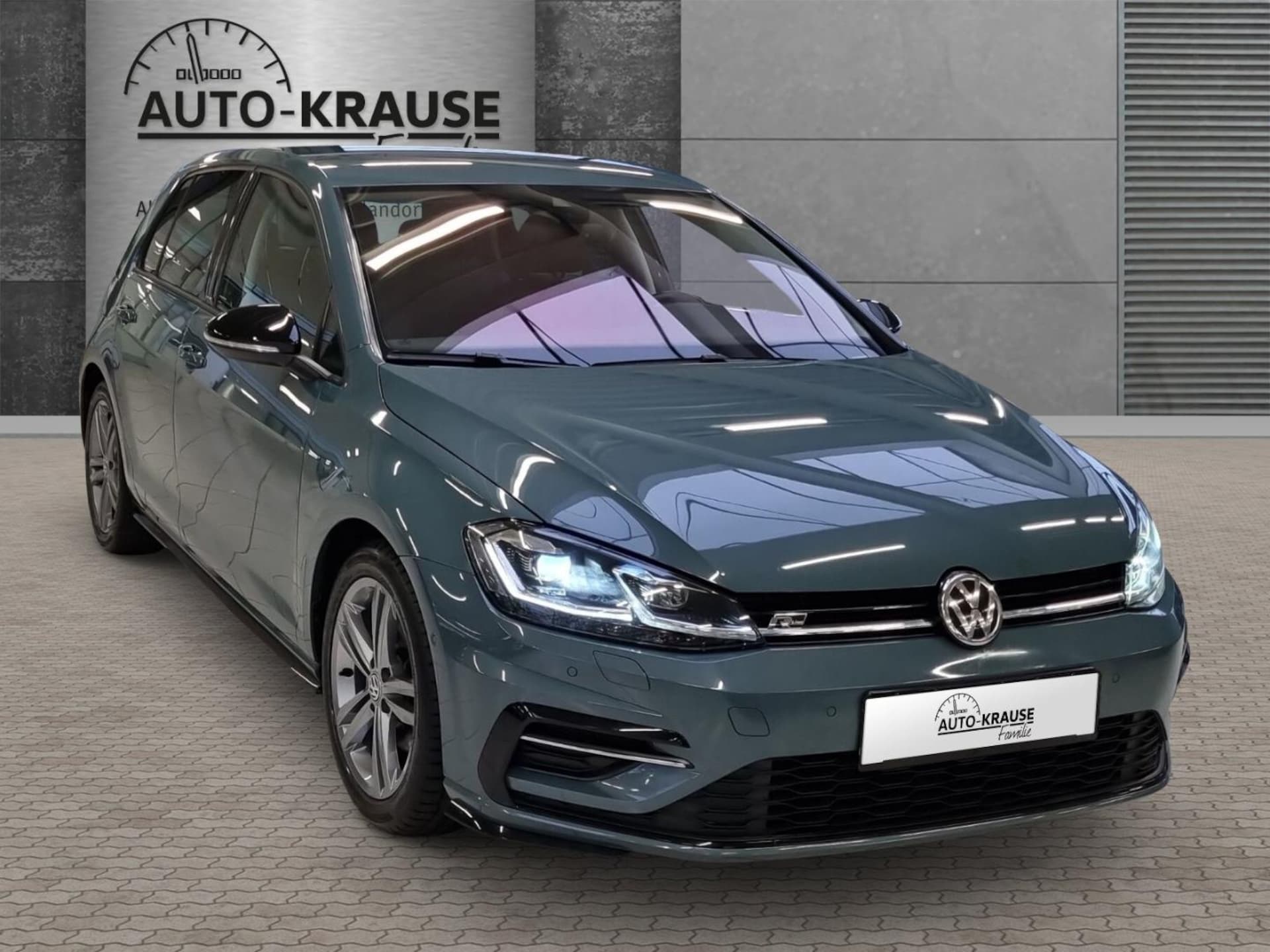 Volkswagen Golf IQ.DRIVE