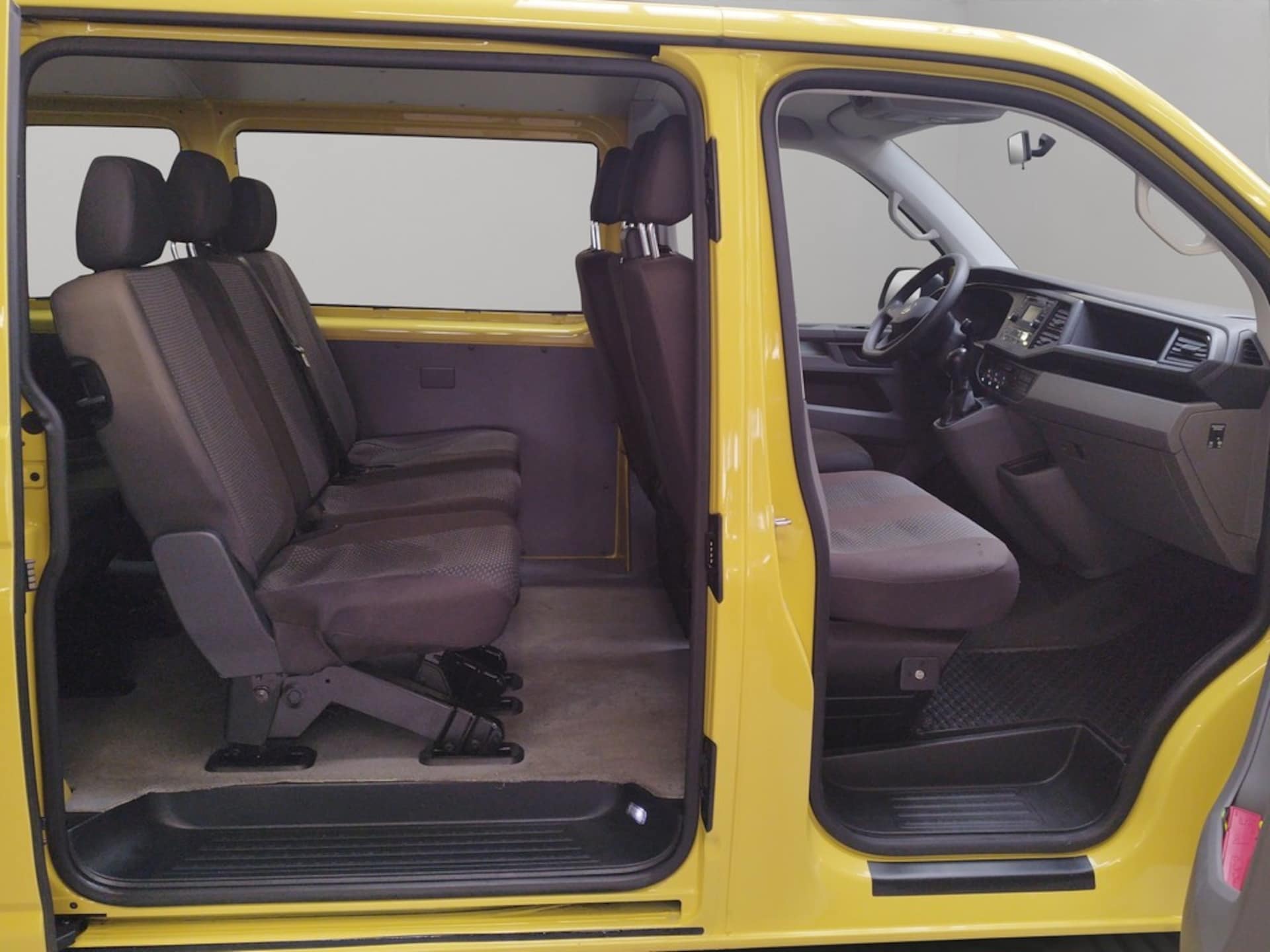 Volkswagen T6.1 Transporter Kombi langer Radstand