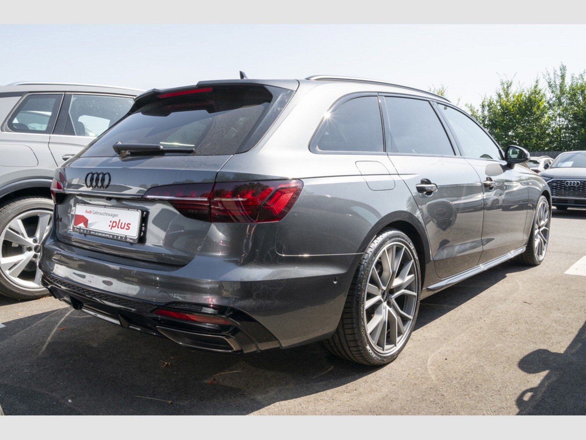 Audi A4 Avant S line